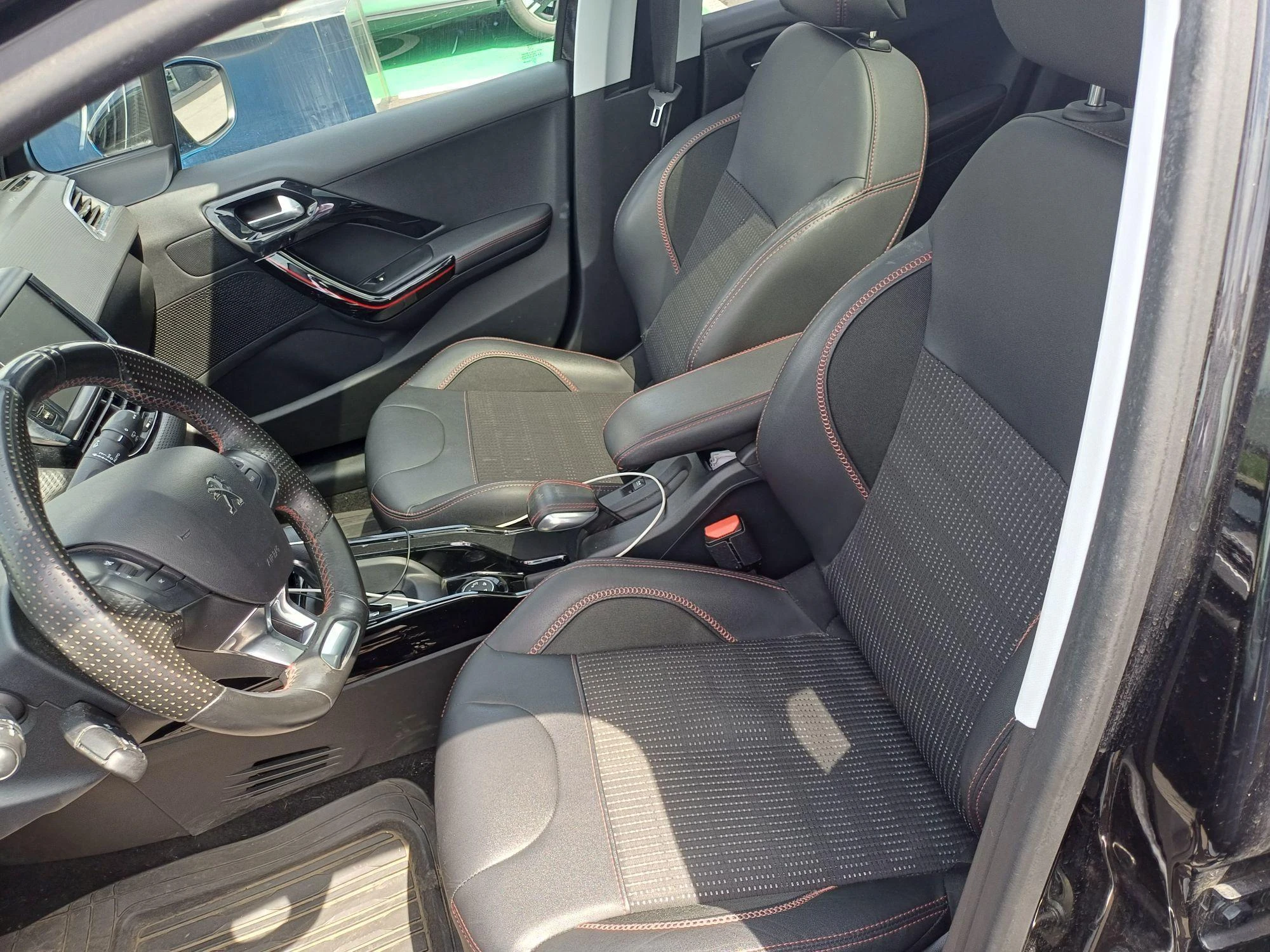 Peugeot 2008 1.2 Puretech 81kW S&S EAT6 GT Line