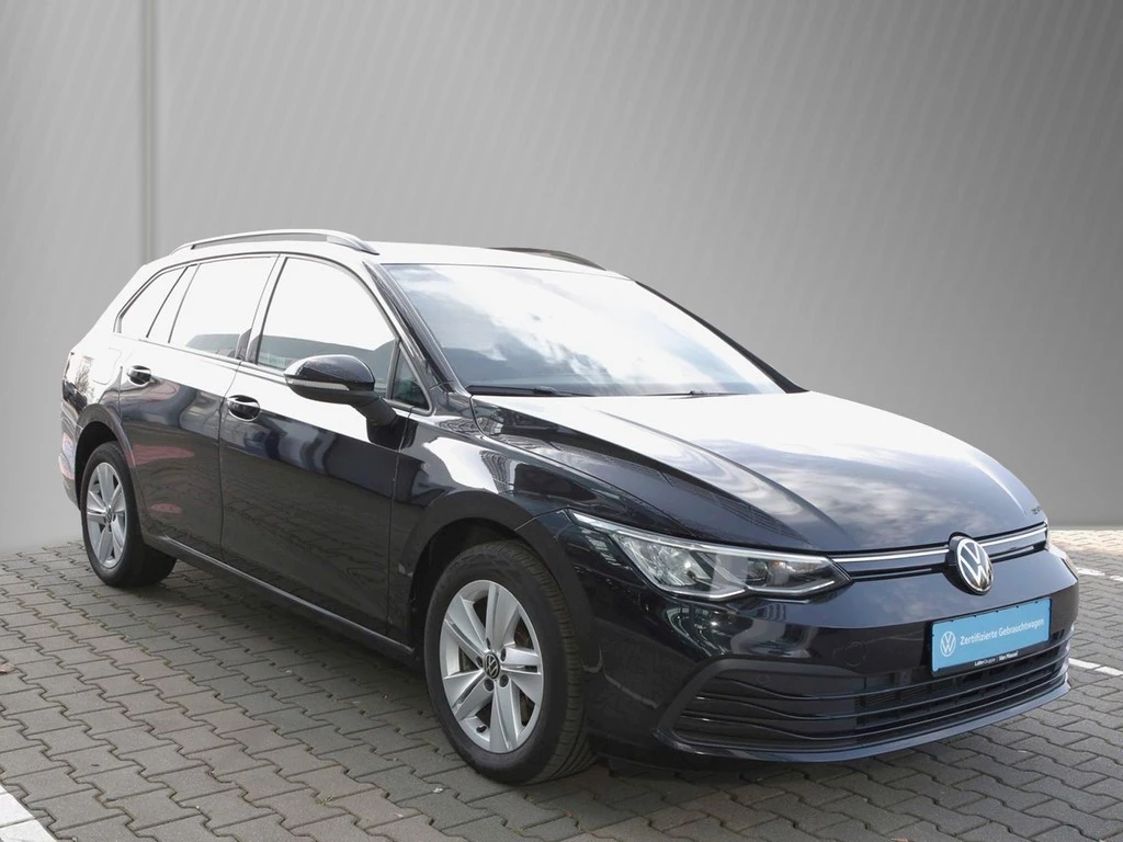 Volkswagen Golf VIII Variant 2.0 TDI DSG Life 16" ACC APP Connect LED