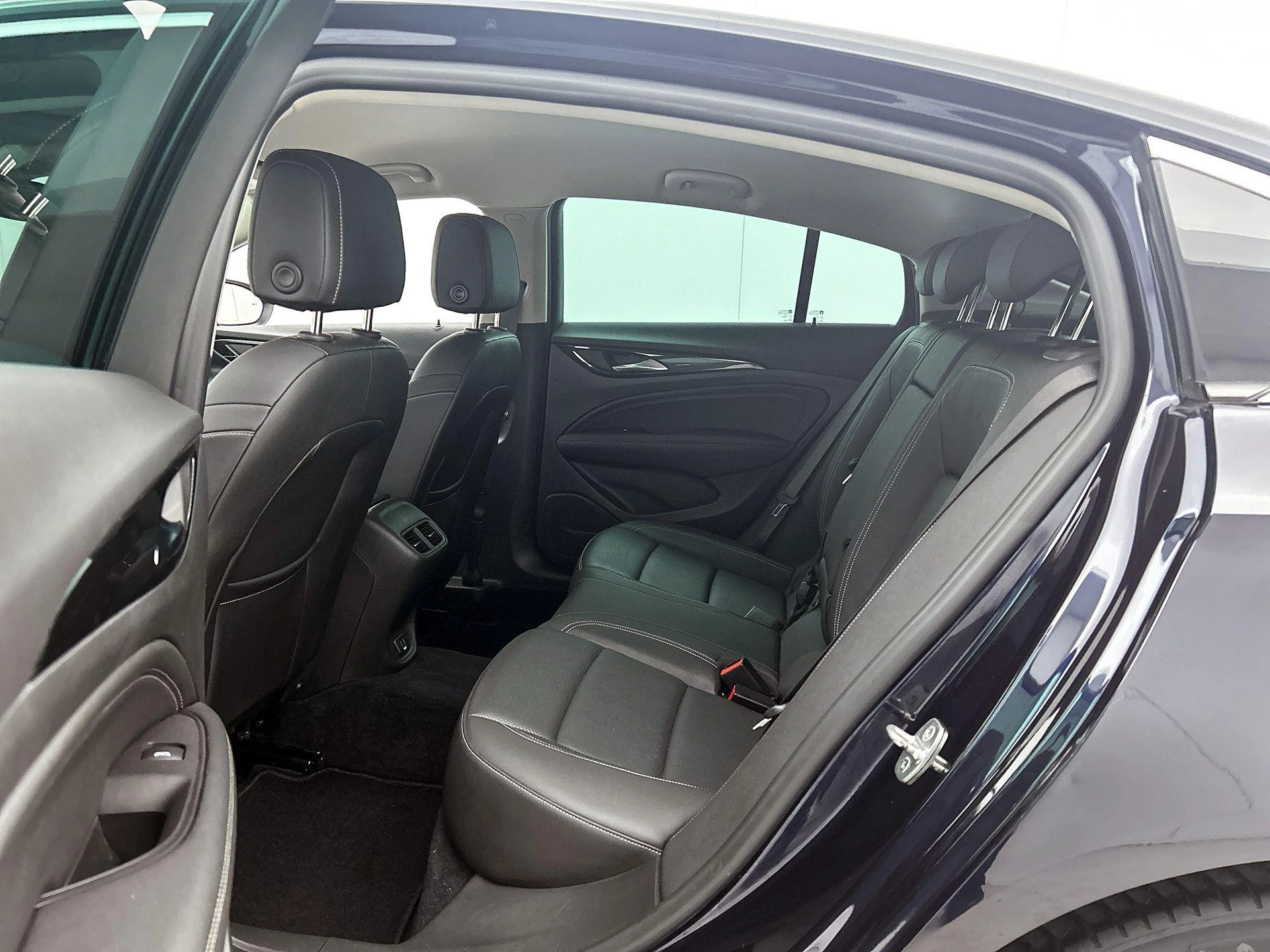 Opel-Insignia-image-29