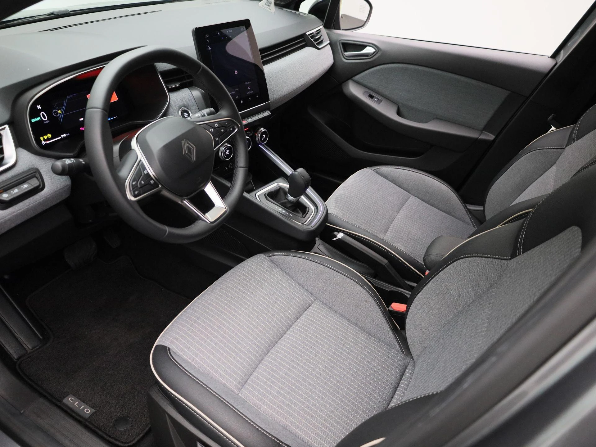 Renault-Clio-image-14
