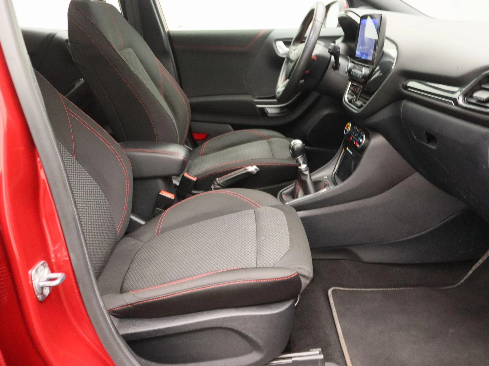 Ford-Puma-image-27