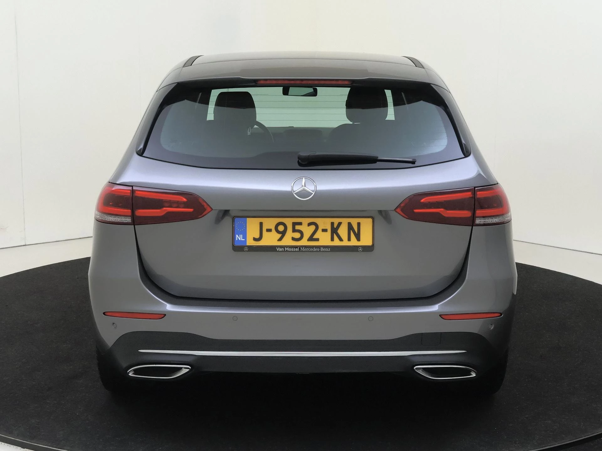Mercedes-Benz B-Klasse 180 Launch Edition Premium