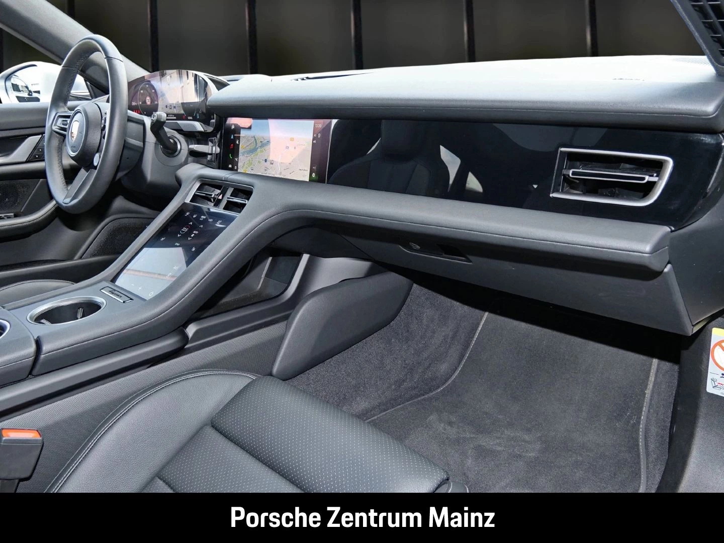Porsche-Taycan-image-17