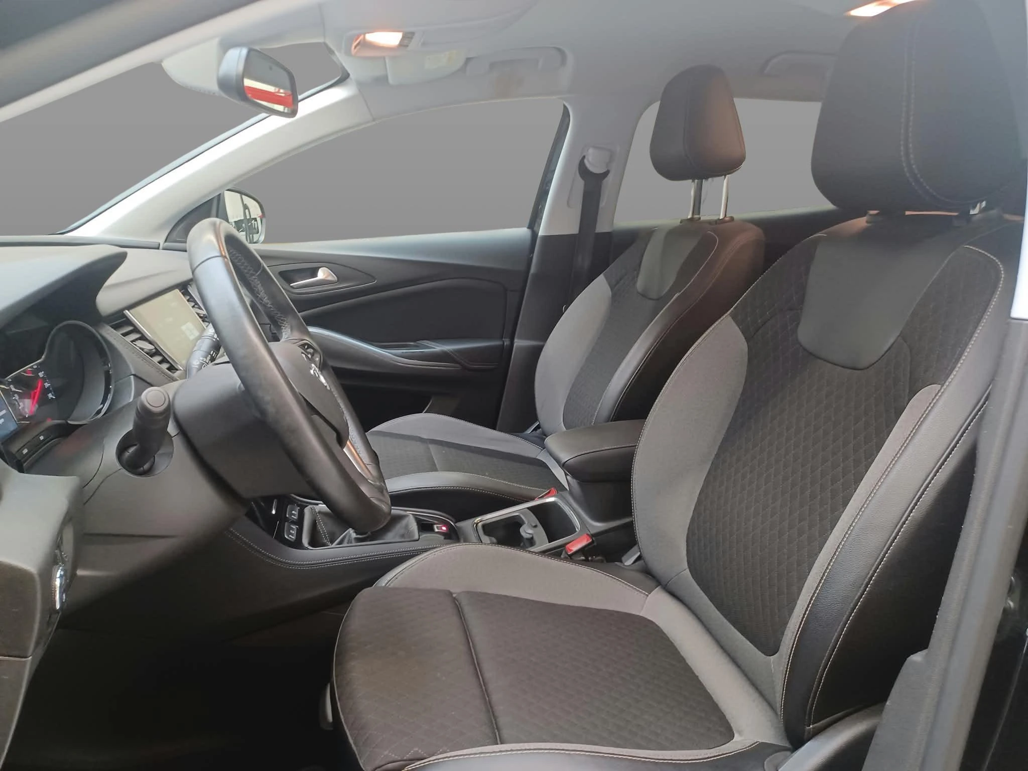 Opel-Grandland X-image-6