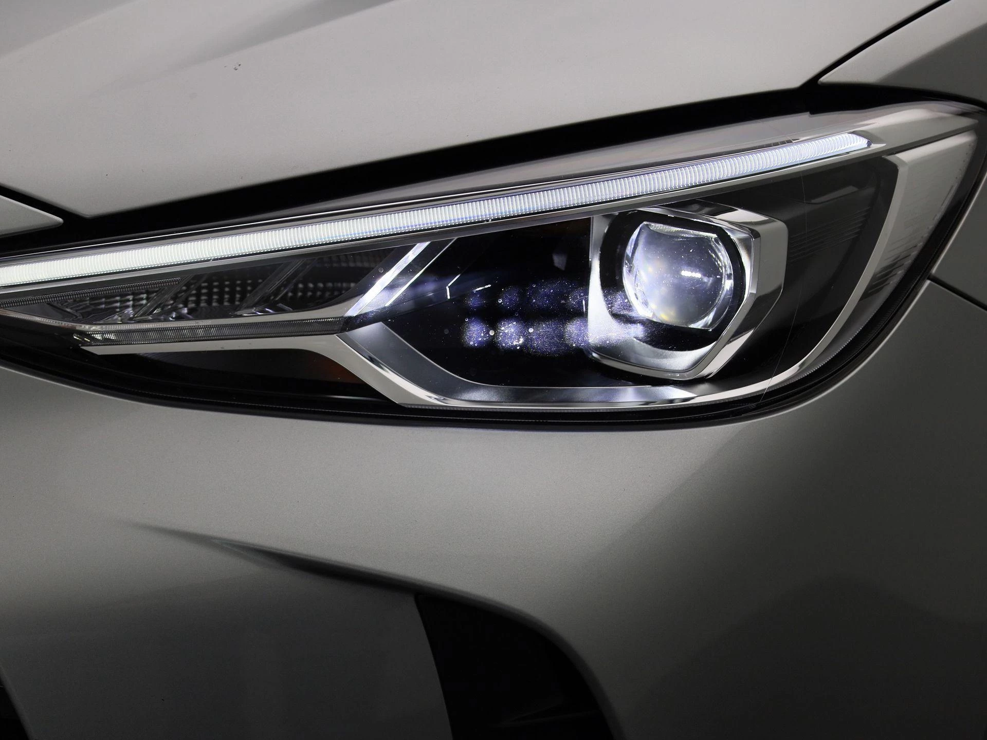 MG ZS 1.5 Hybrid+ Luxury