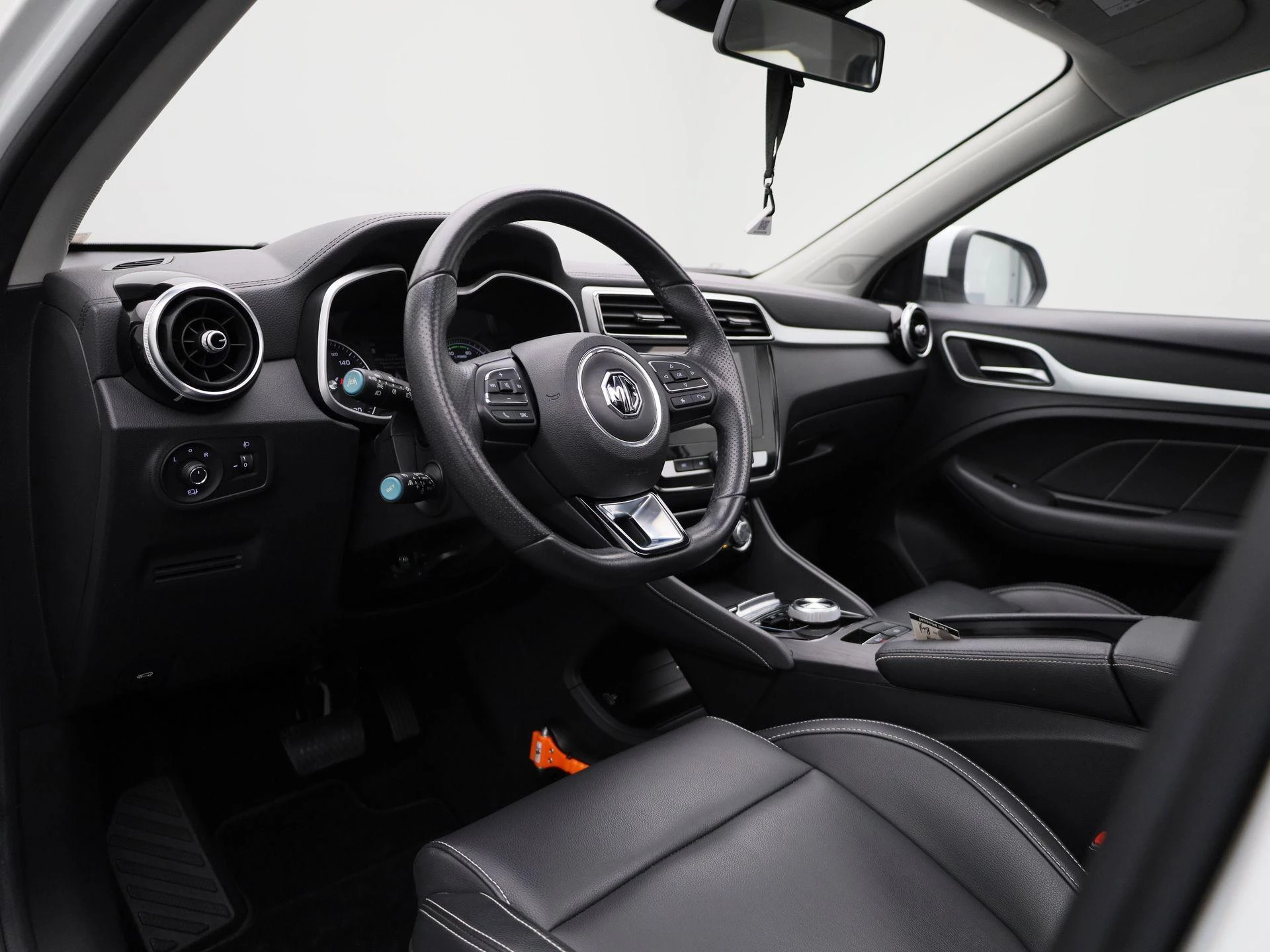MG-ZS EV-image-31