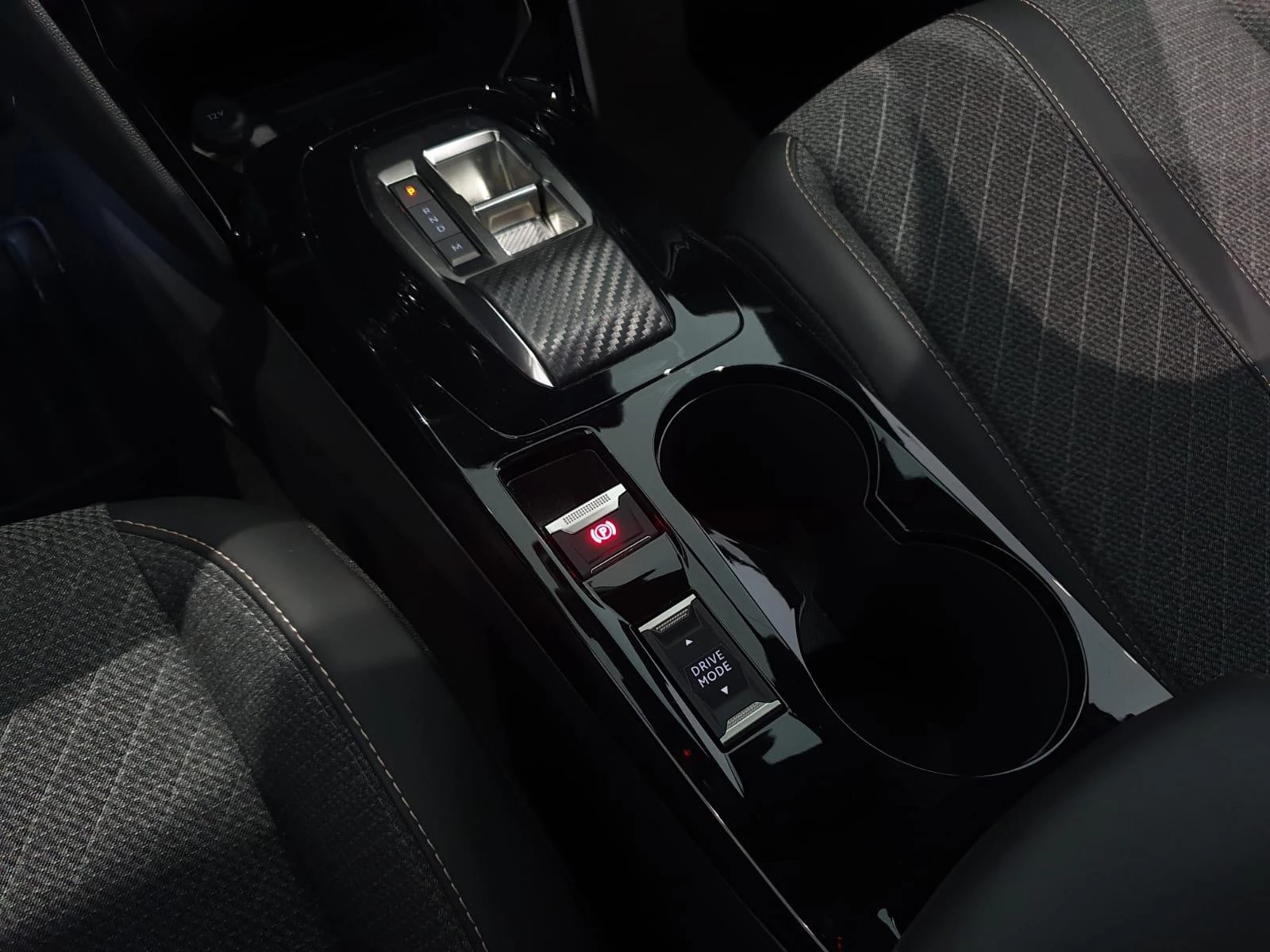 Peugeot-2008-image-16