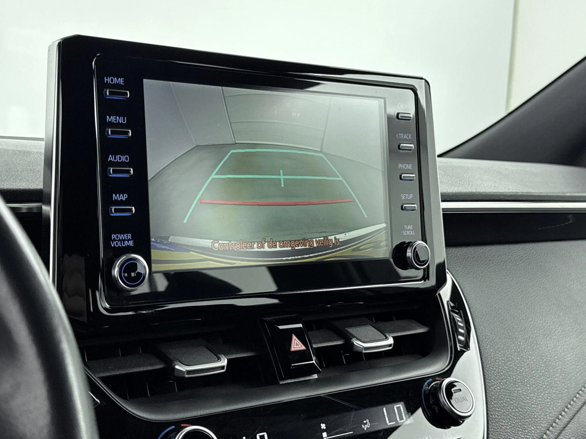 Toyota-Corolla Touring Sports-image-10
