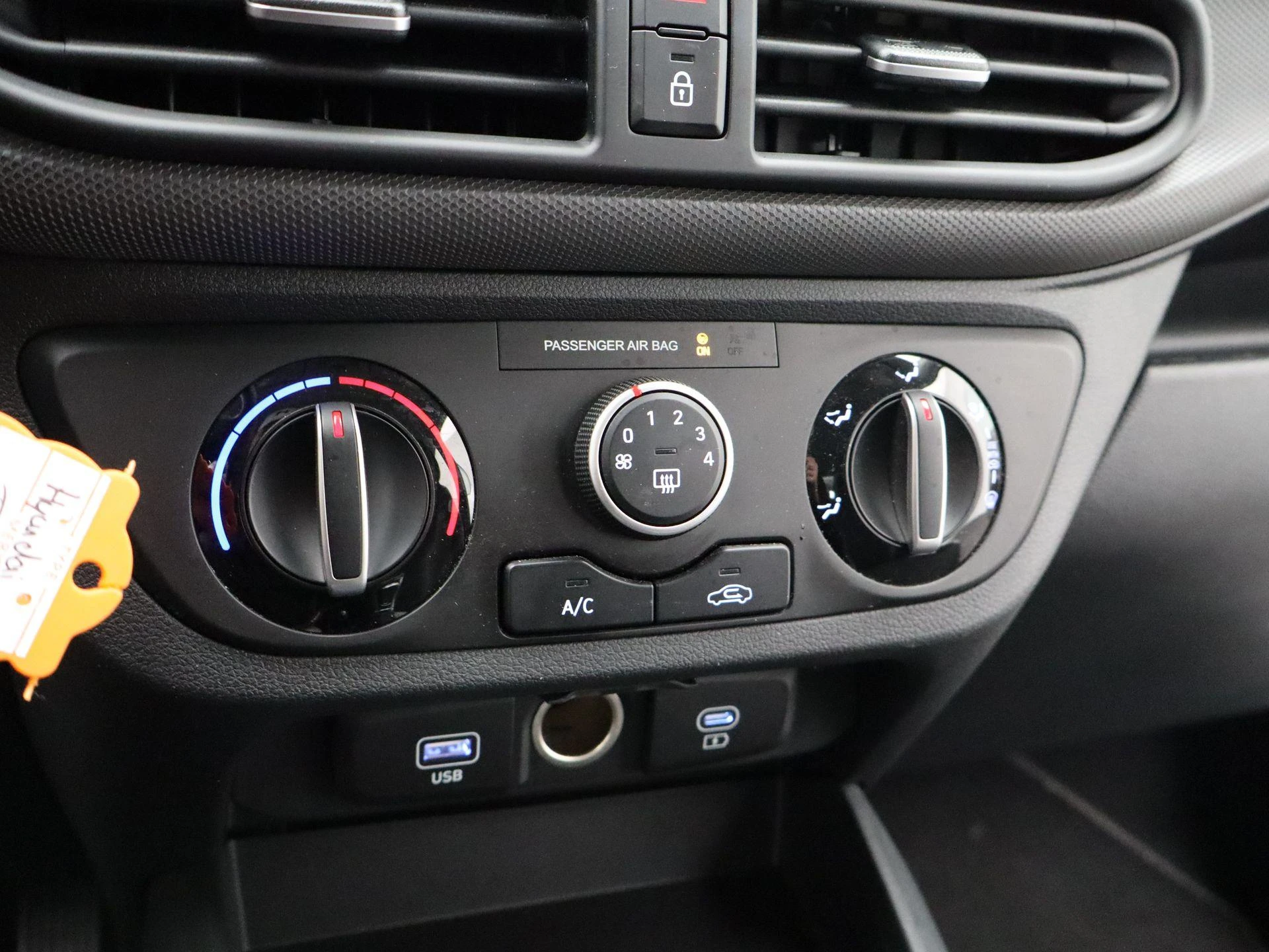 Hyundai-i10-image-20