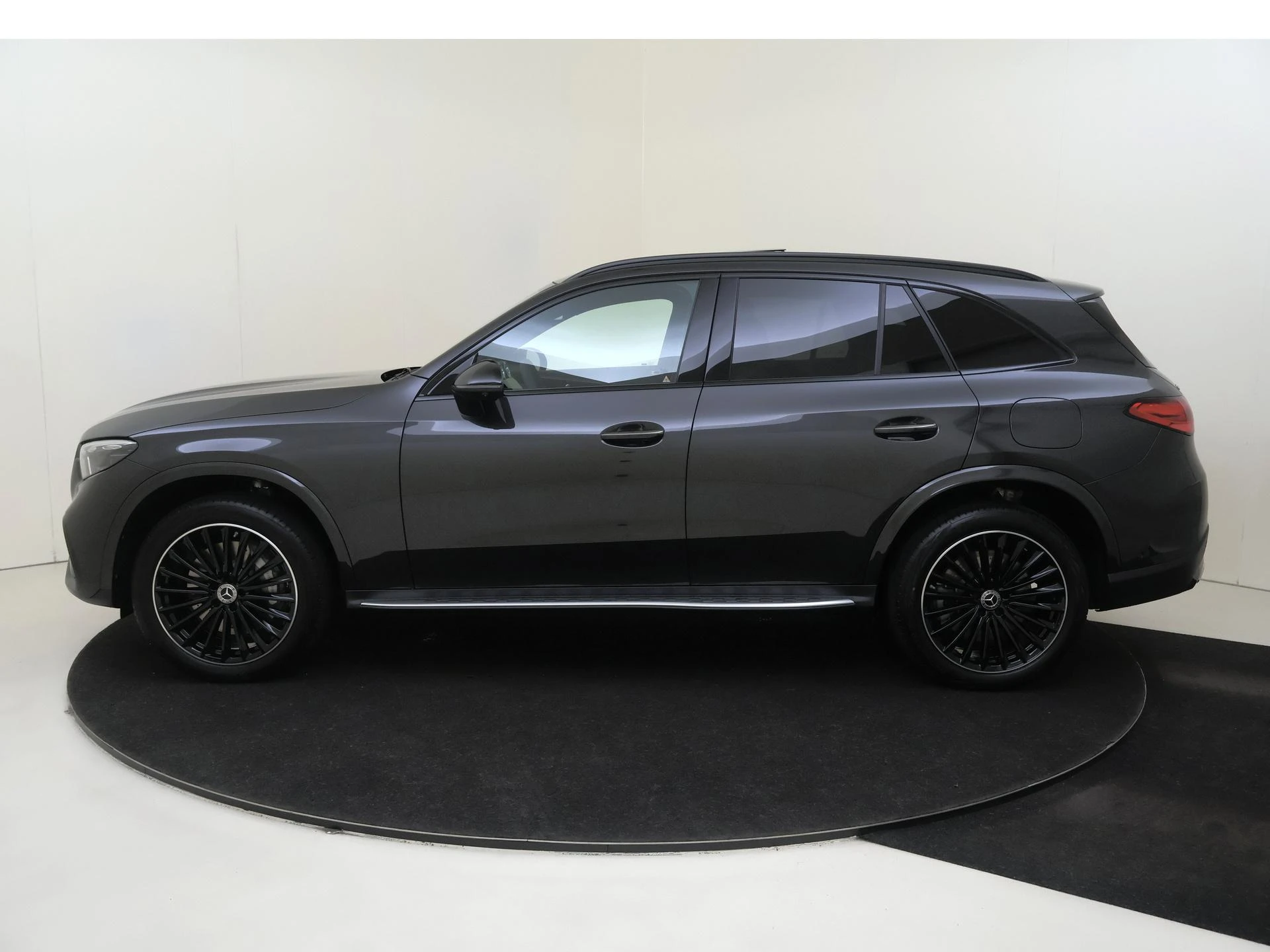 Mercedes-Benz GLC 300e 4MATIC Business Solution AMG