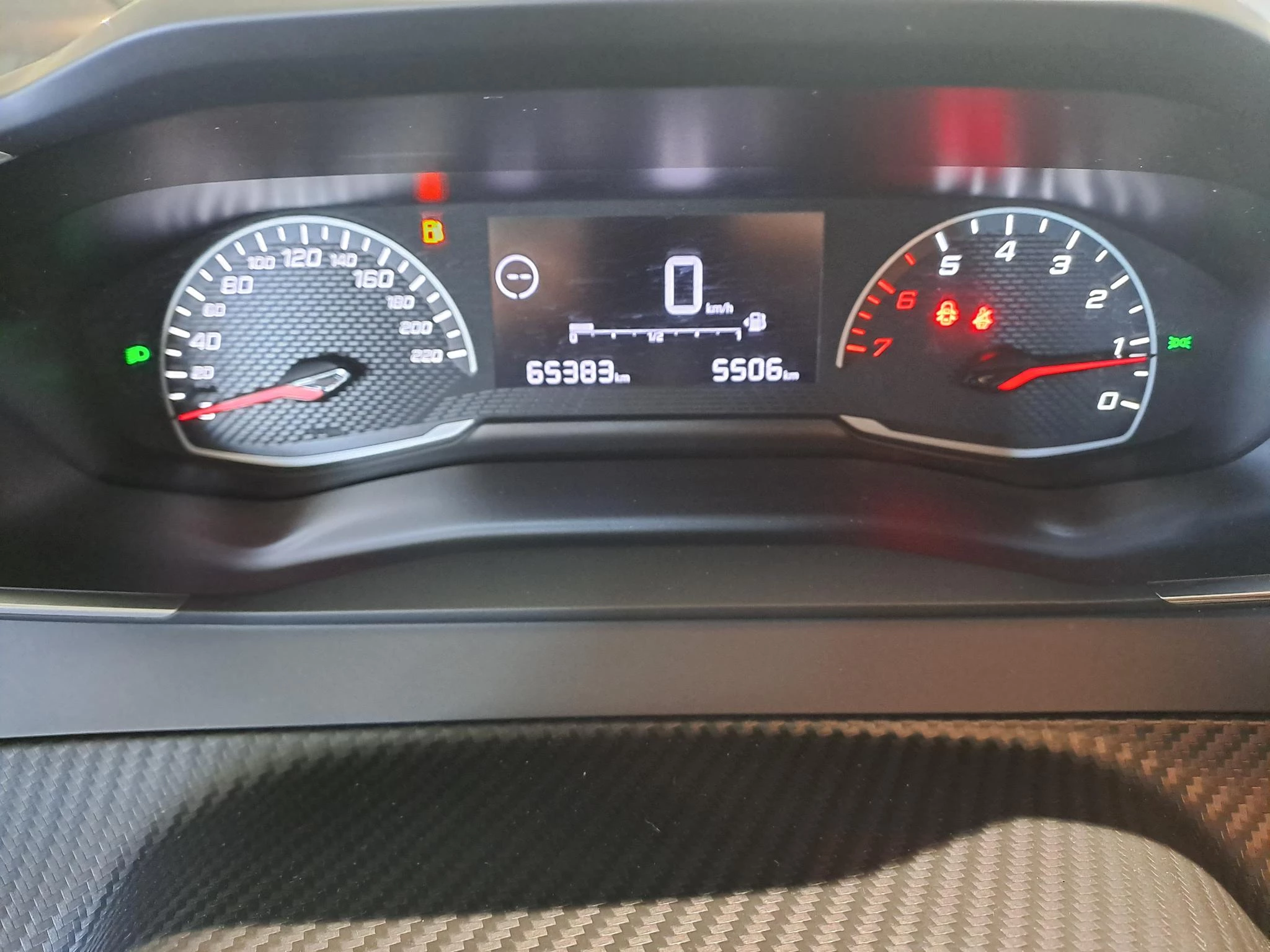 Peugeot-2008-image-19