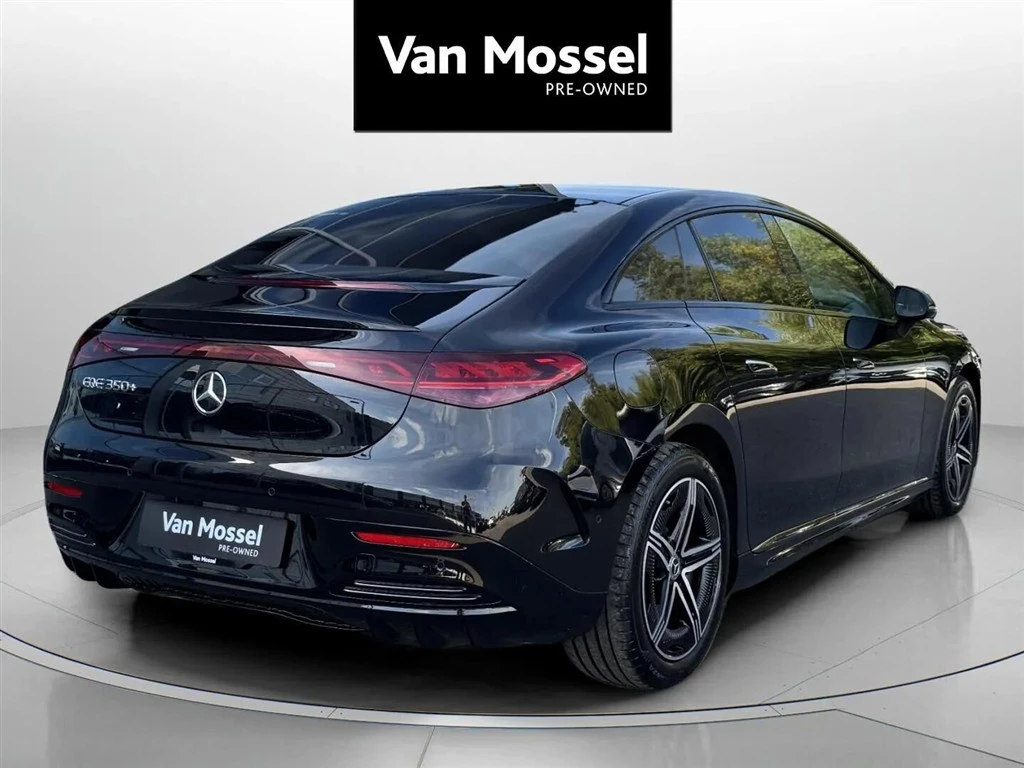 Mercedes-Benz-EQE-image-3