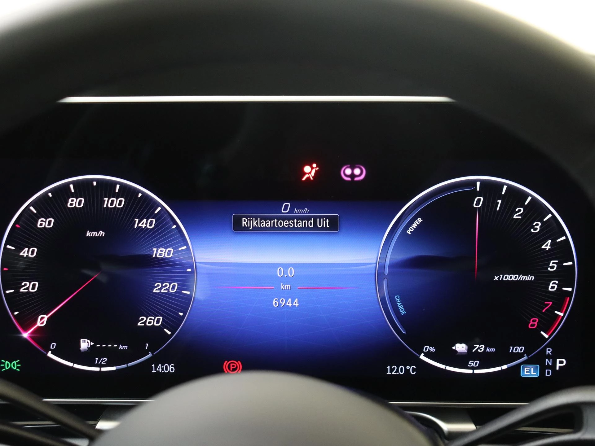 Mercedes-Benz-S-Klasse-image-12