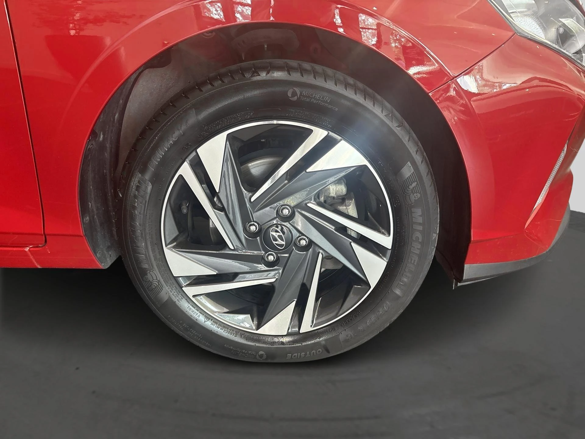 Hyundai i20 1.0 T-GDi 7-DCT 74kW Twist