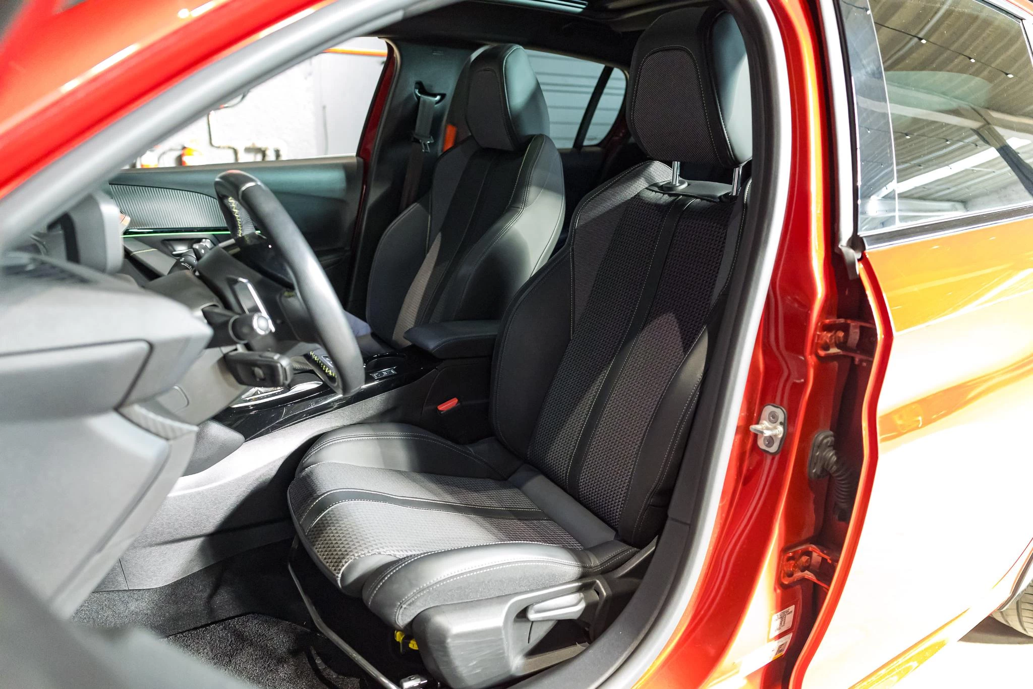 Peugeot 208 1.2 100 DSC6 Active