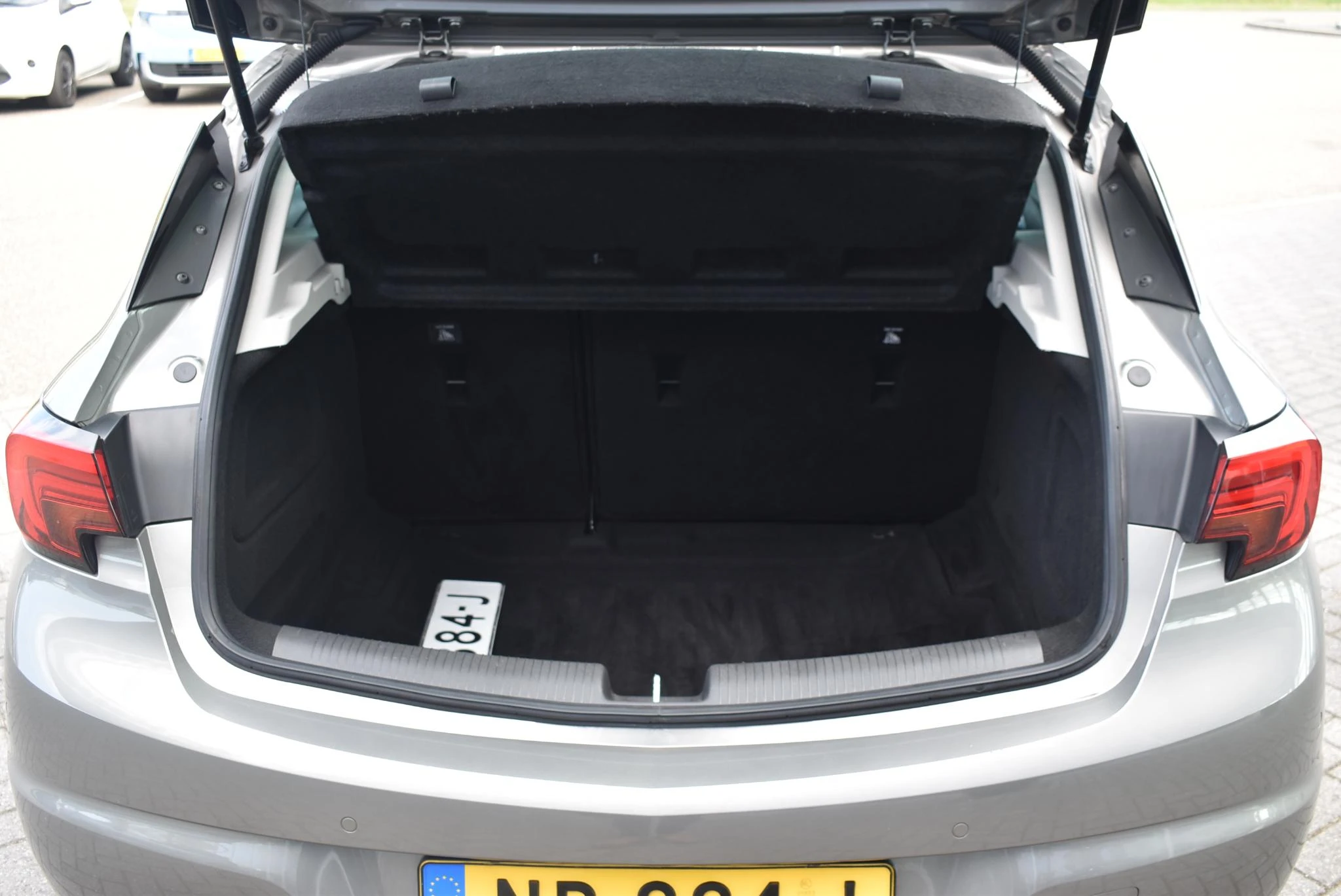 Opel-Astra-image-11