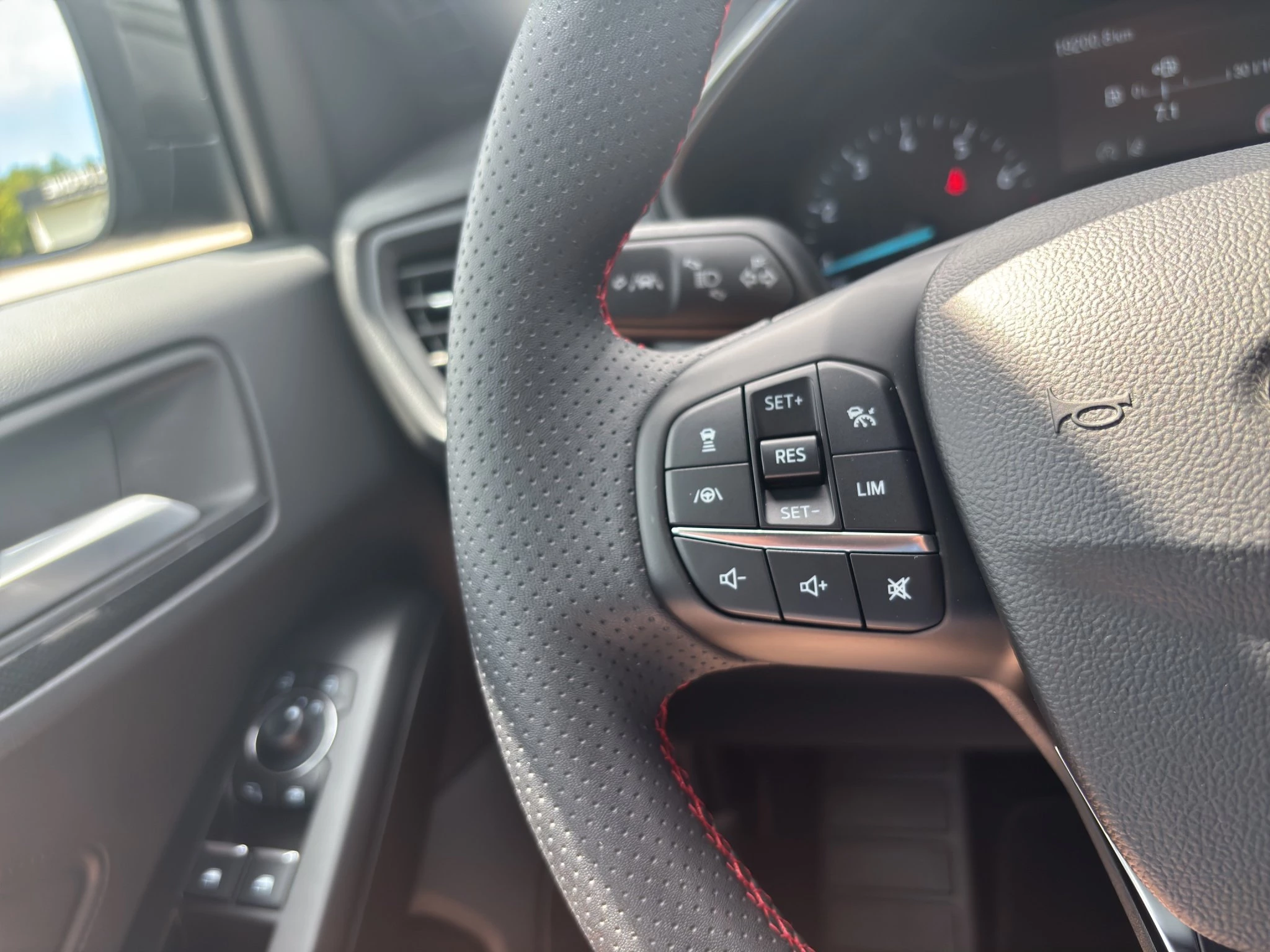 Ford Focus ST-Line Turnier Aut.*ACC*KAM*NAVI*LED*WINTER-PKT.