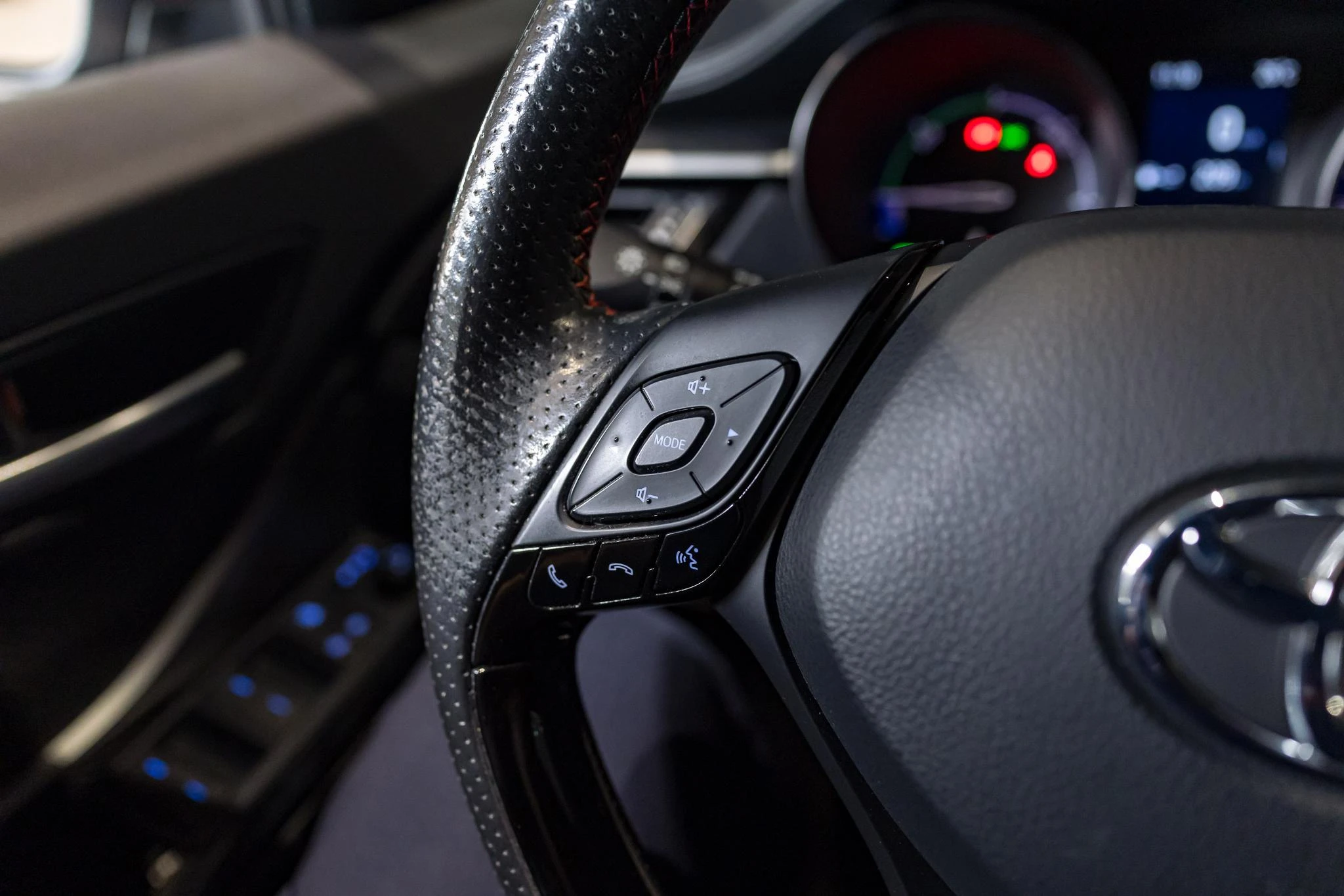 Toyota-C-HR-image-31