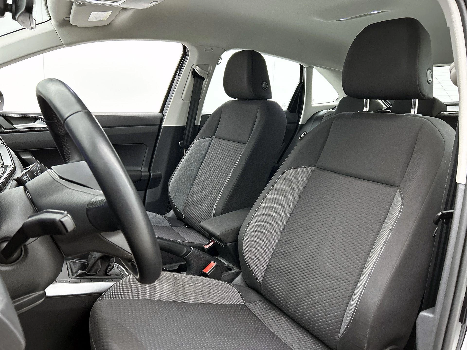 Volkswagen-Taigo-image-8