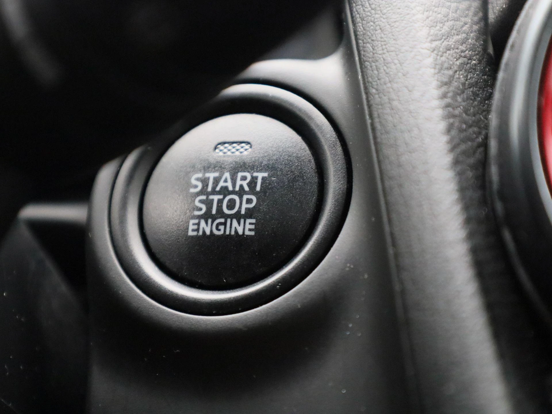 Mazda-2-image-25