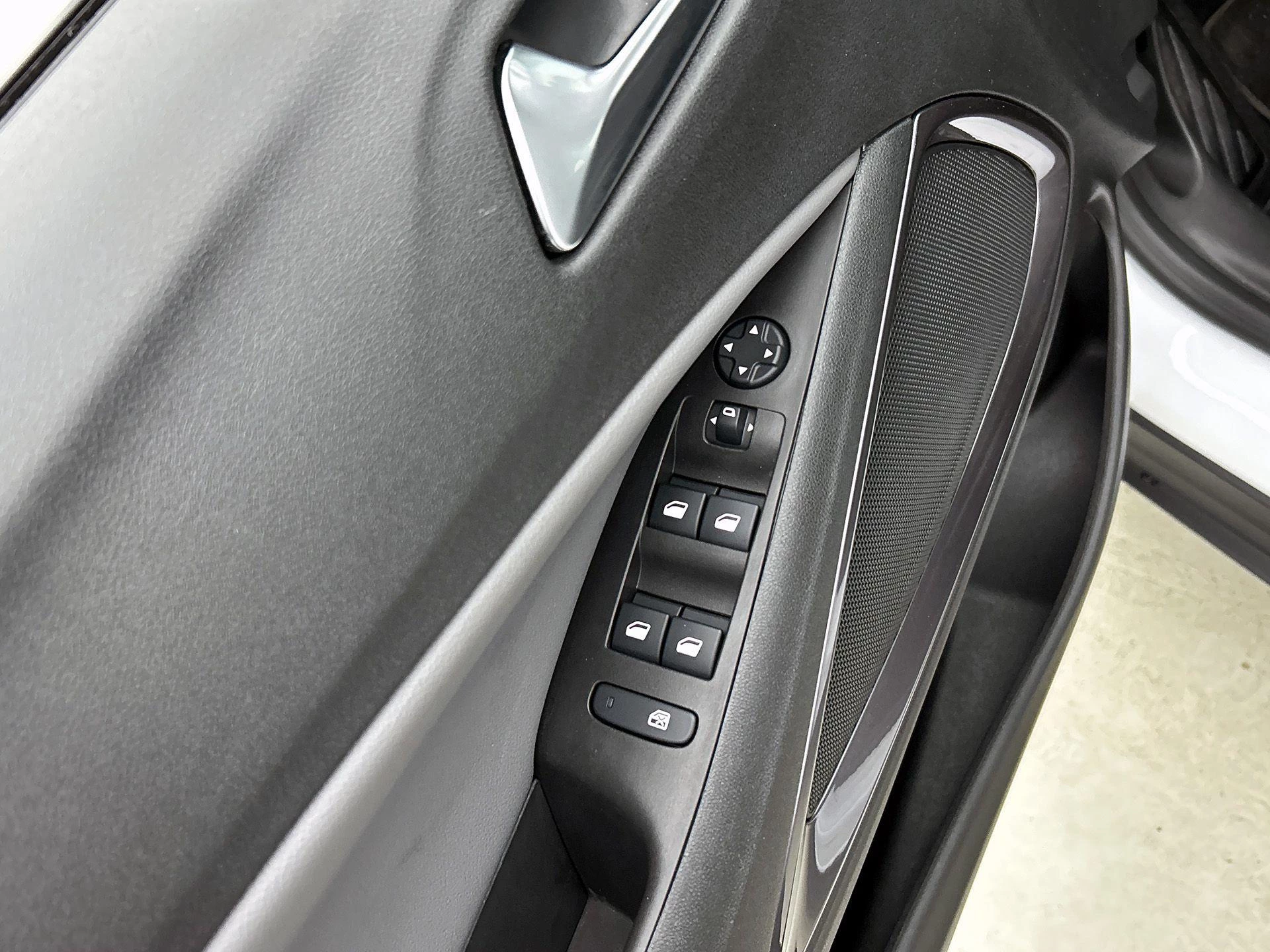 Opel-Crossland X-image-27