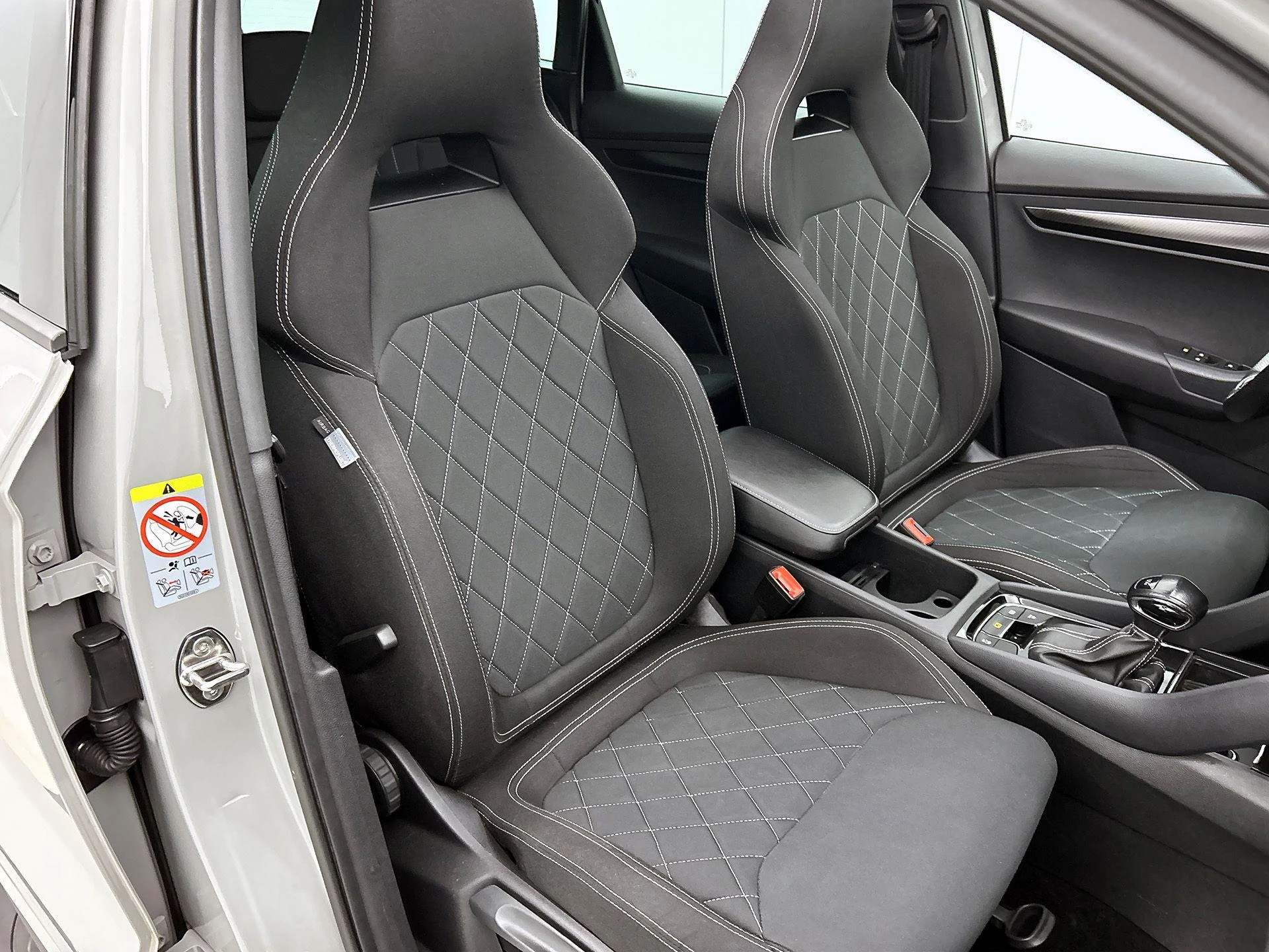 Škoda Karoq 1.5 TSI ACT Sportline Business