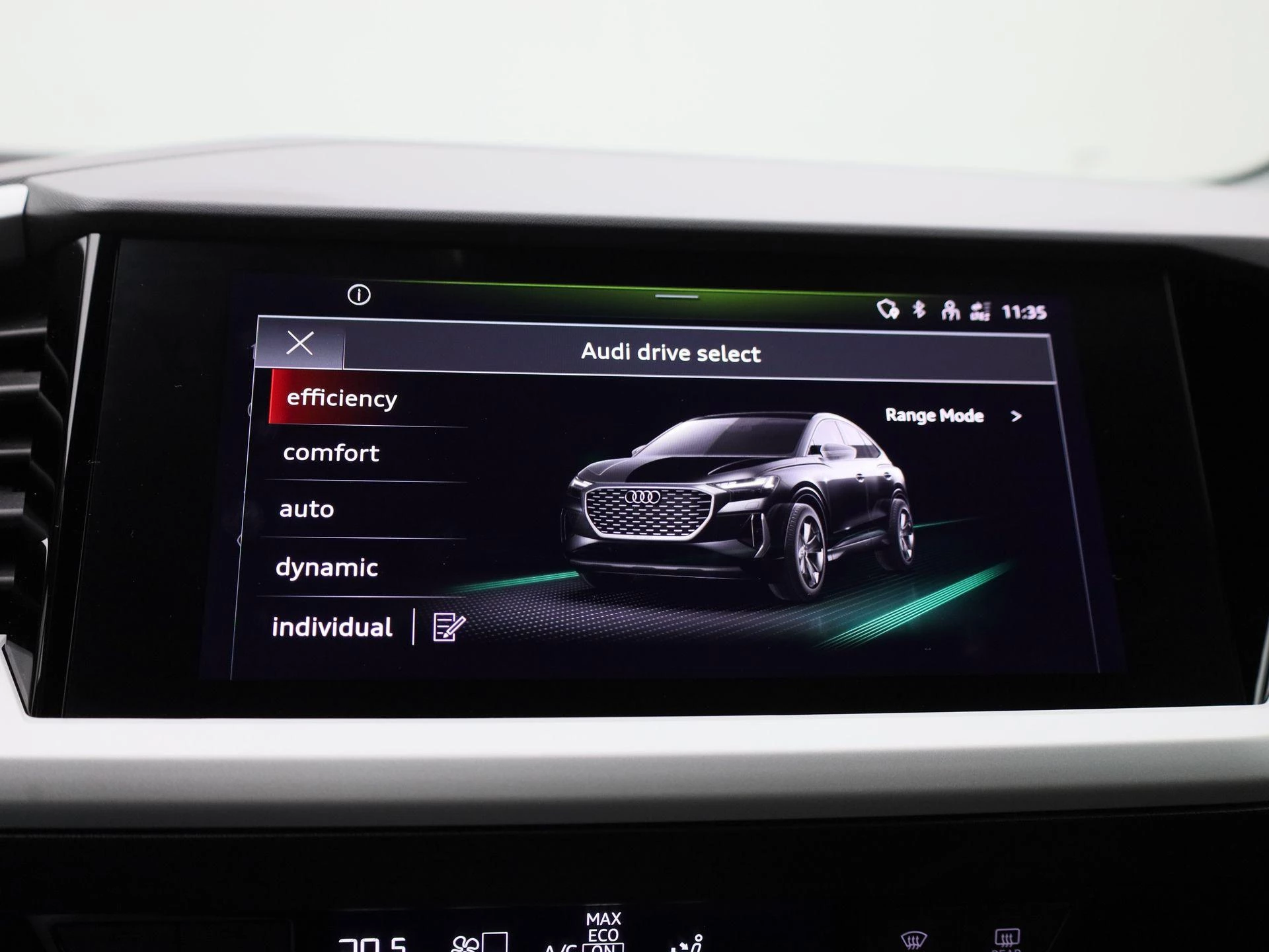 Audi-Q4 Sportback e-tron-image-28