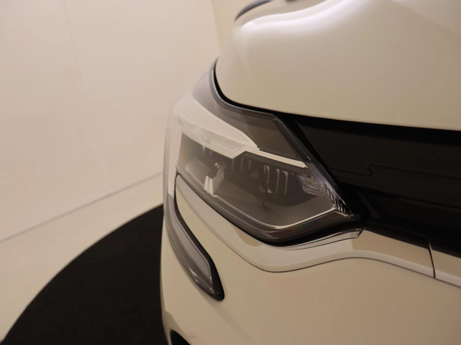 Renault-Captur-image-9