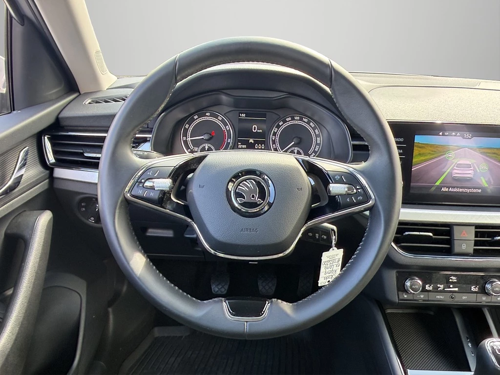 Škoda Kamiq 1.0 TSI Tour *KAMERA*LED*SITZHEIZUNG*