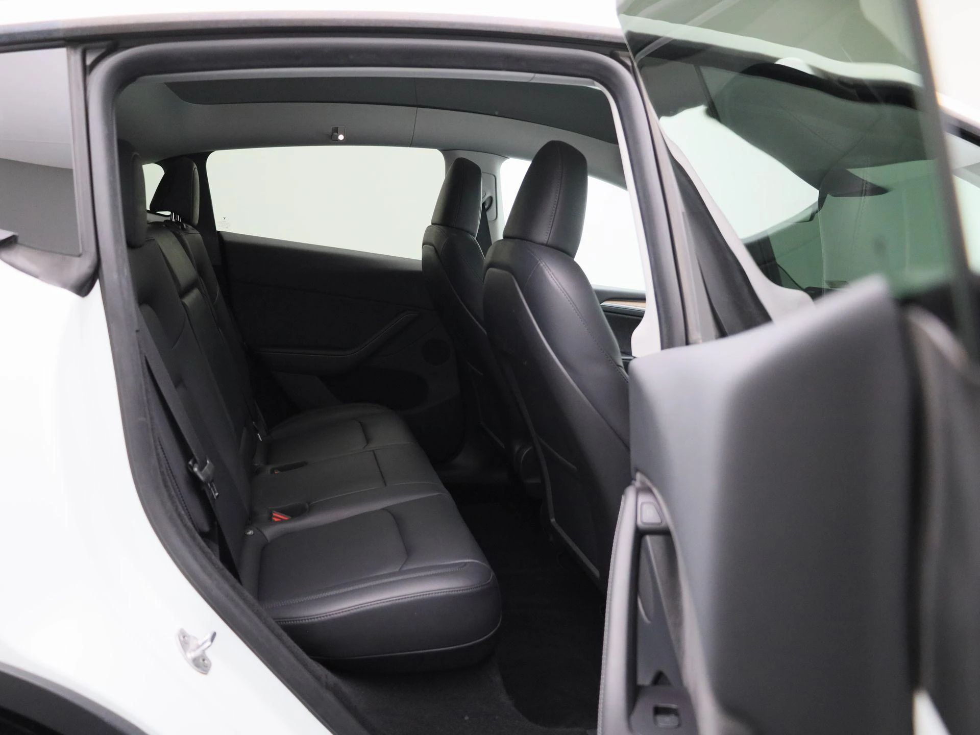 Tesla-Model Y-image-42