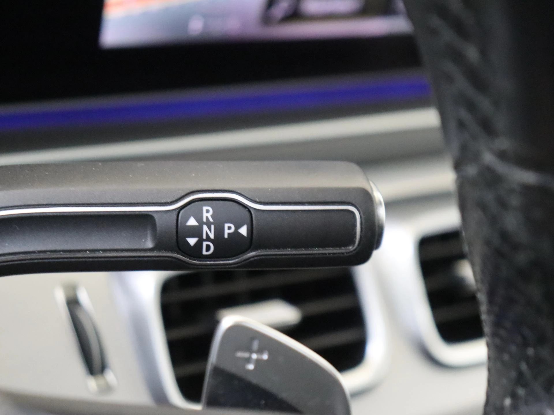 Mercedes-Benz-GLE-image-13