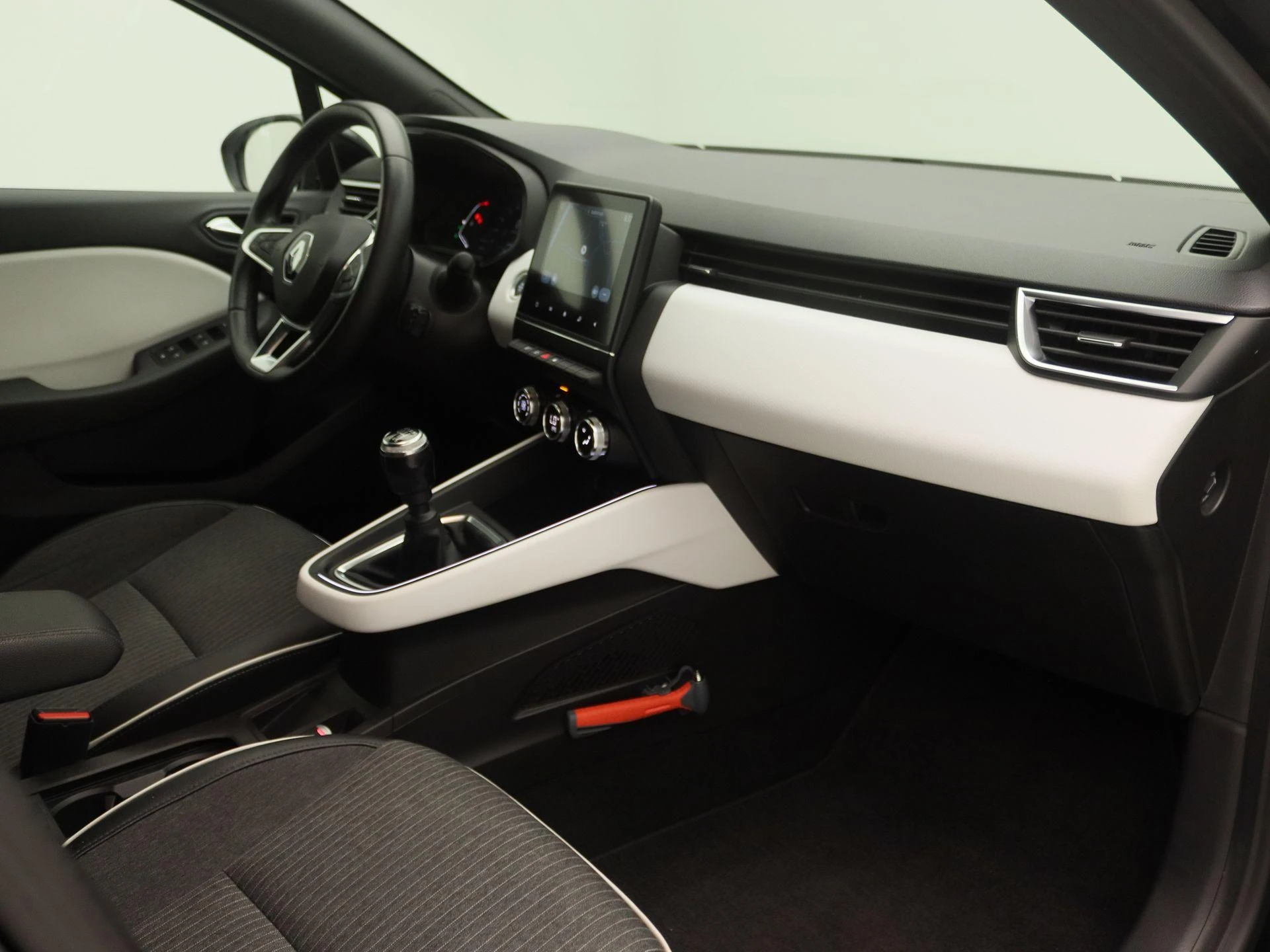 Renault-Clio-image-22