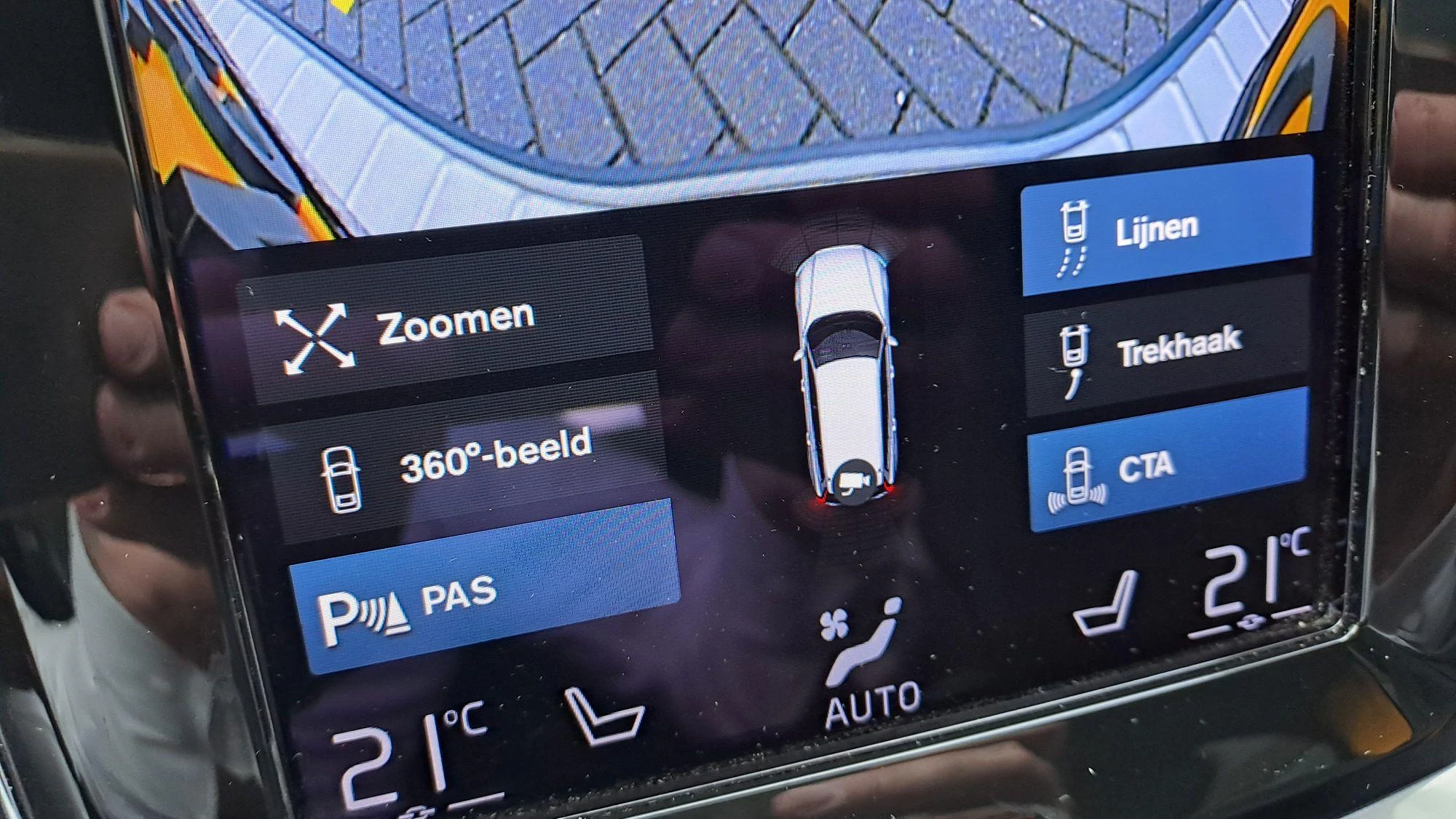 Volvo-V60-image-23