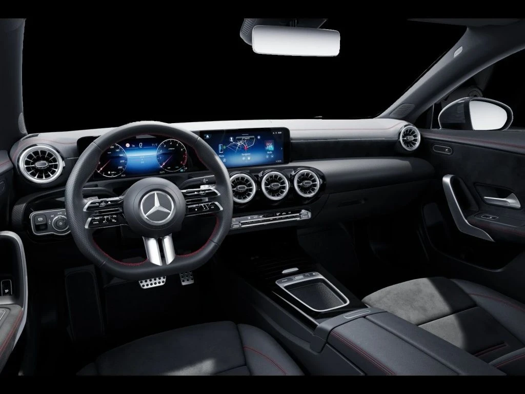 Mercedes-Benz-CLA 200-image-9