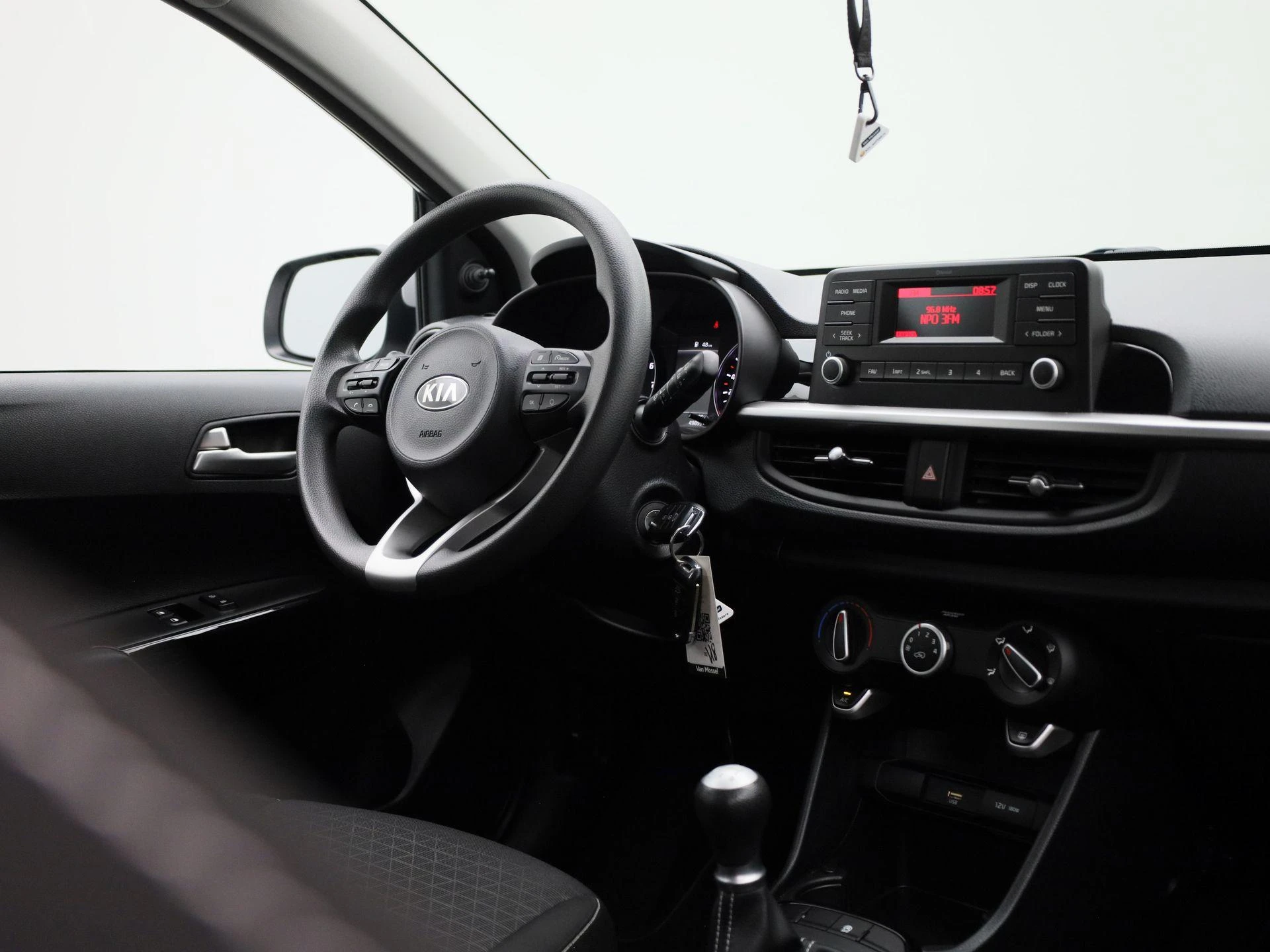 Kia-Picanto-image-24
