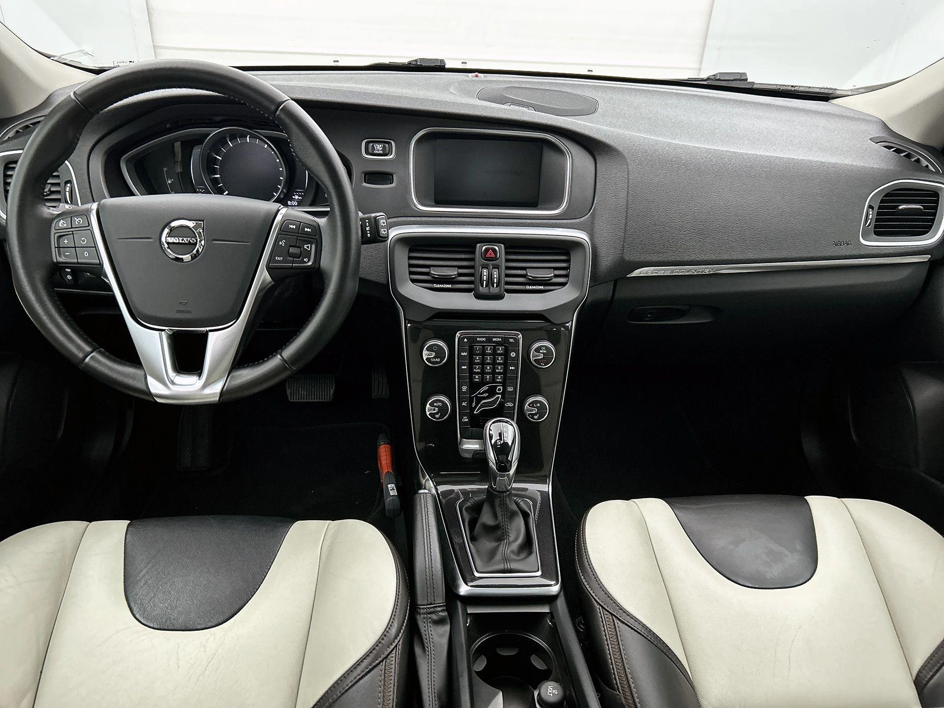 Volvo-V40-image-20