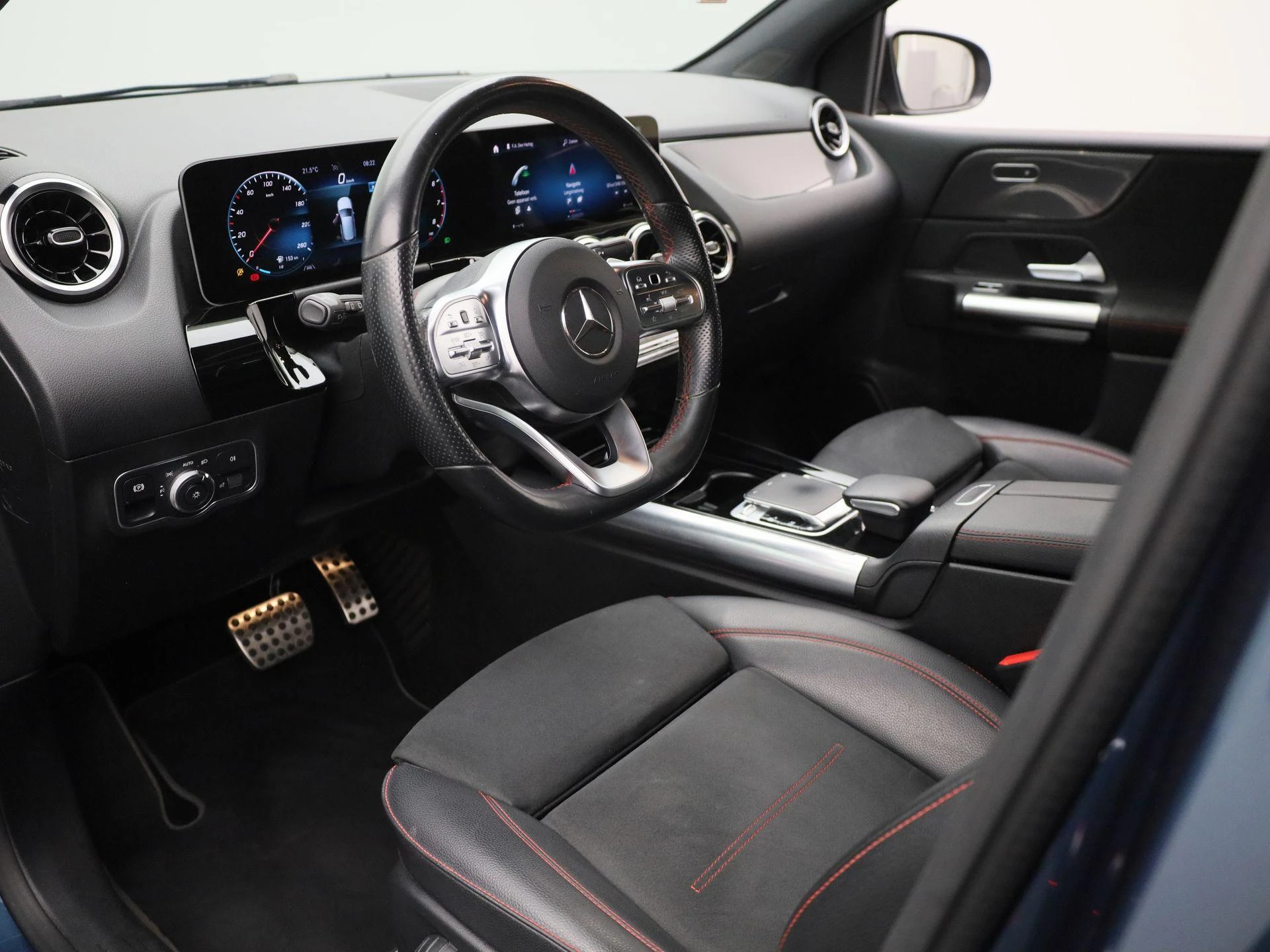 Mercedes-Benz-B-Klasse-image-15