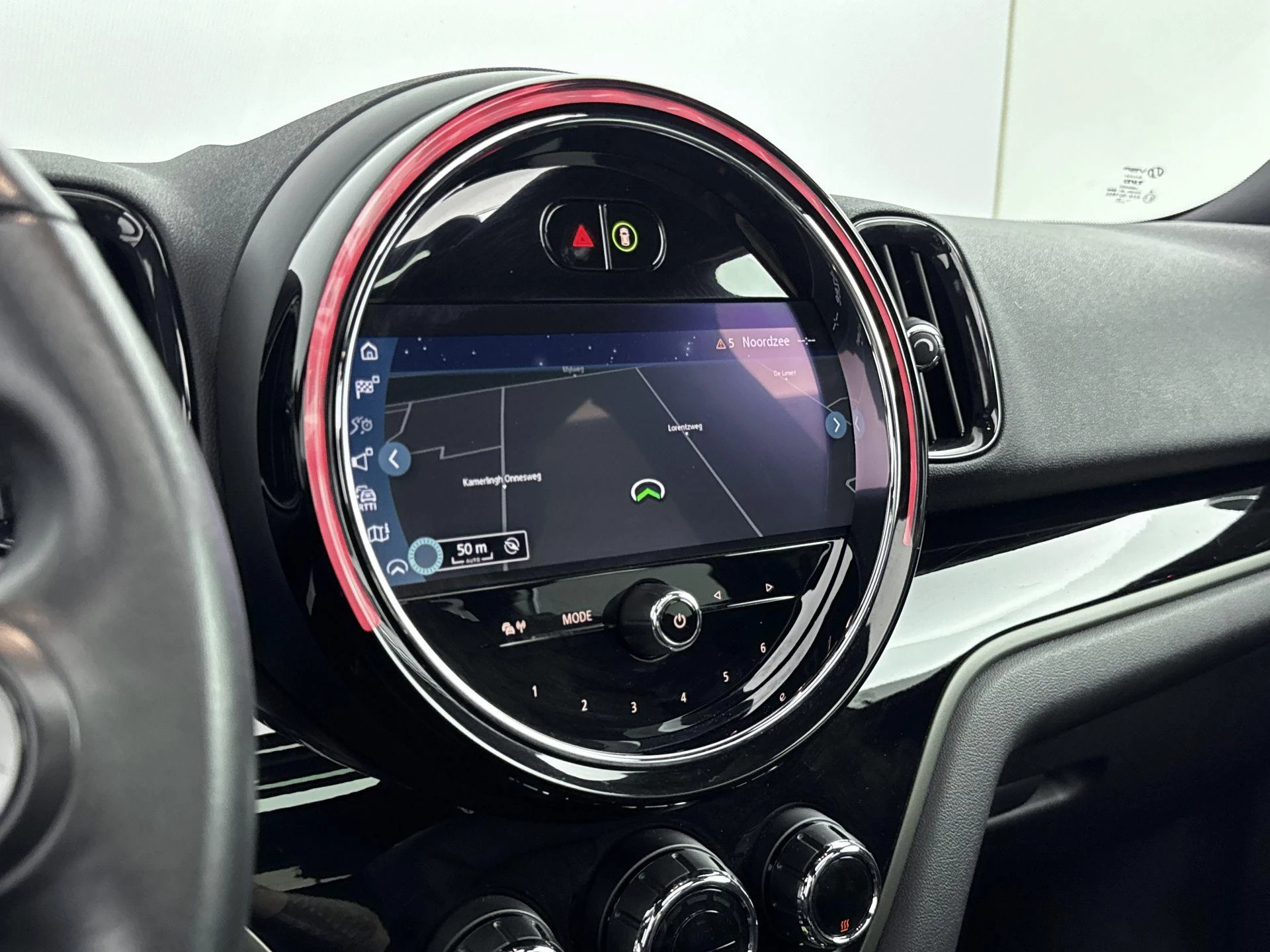 MINI-Countryman-image-19