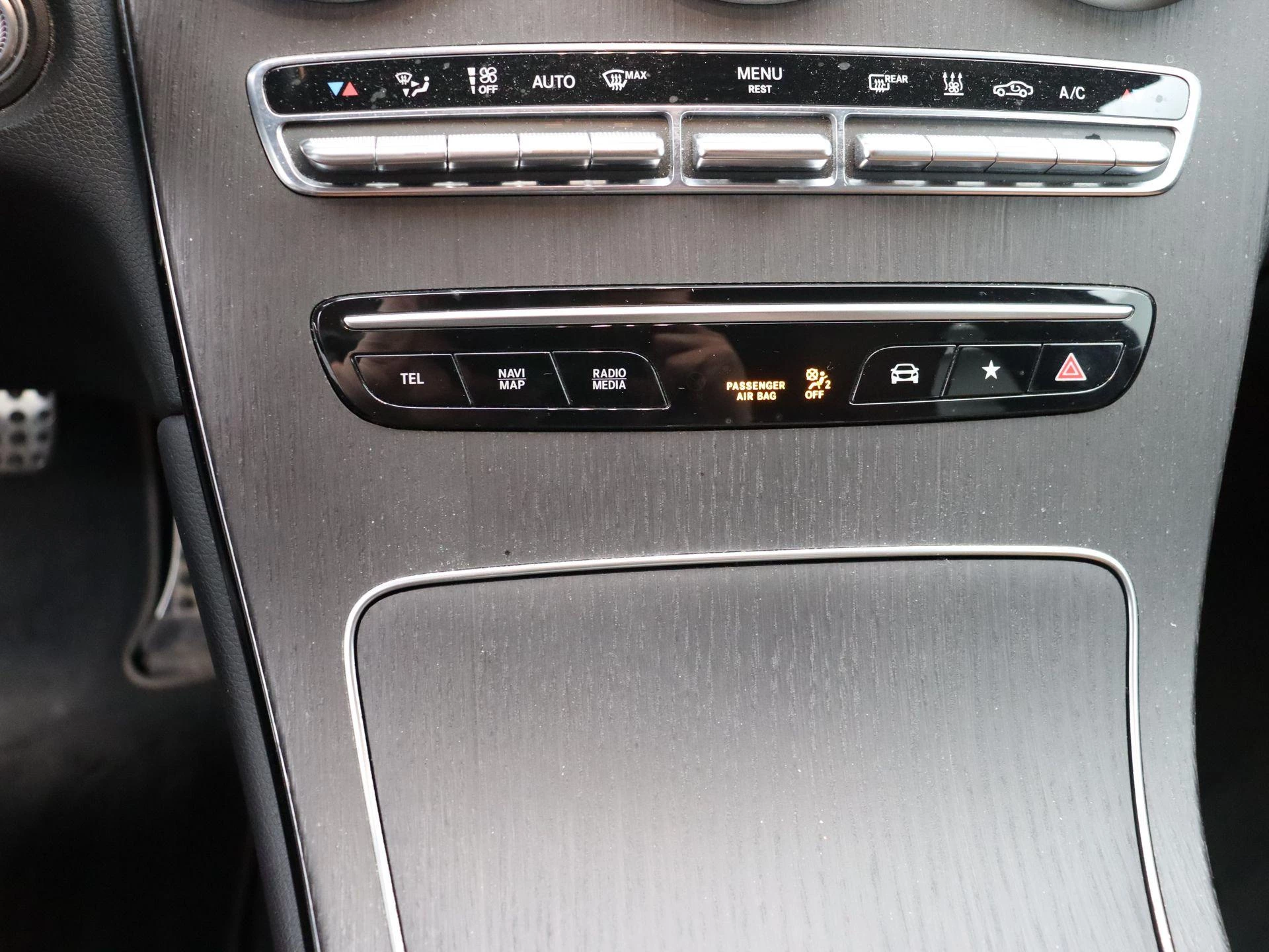 Mercedes-Benz-GLC-image-12