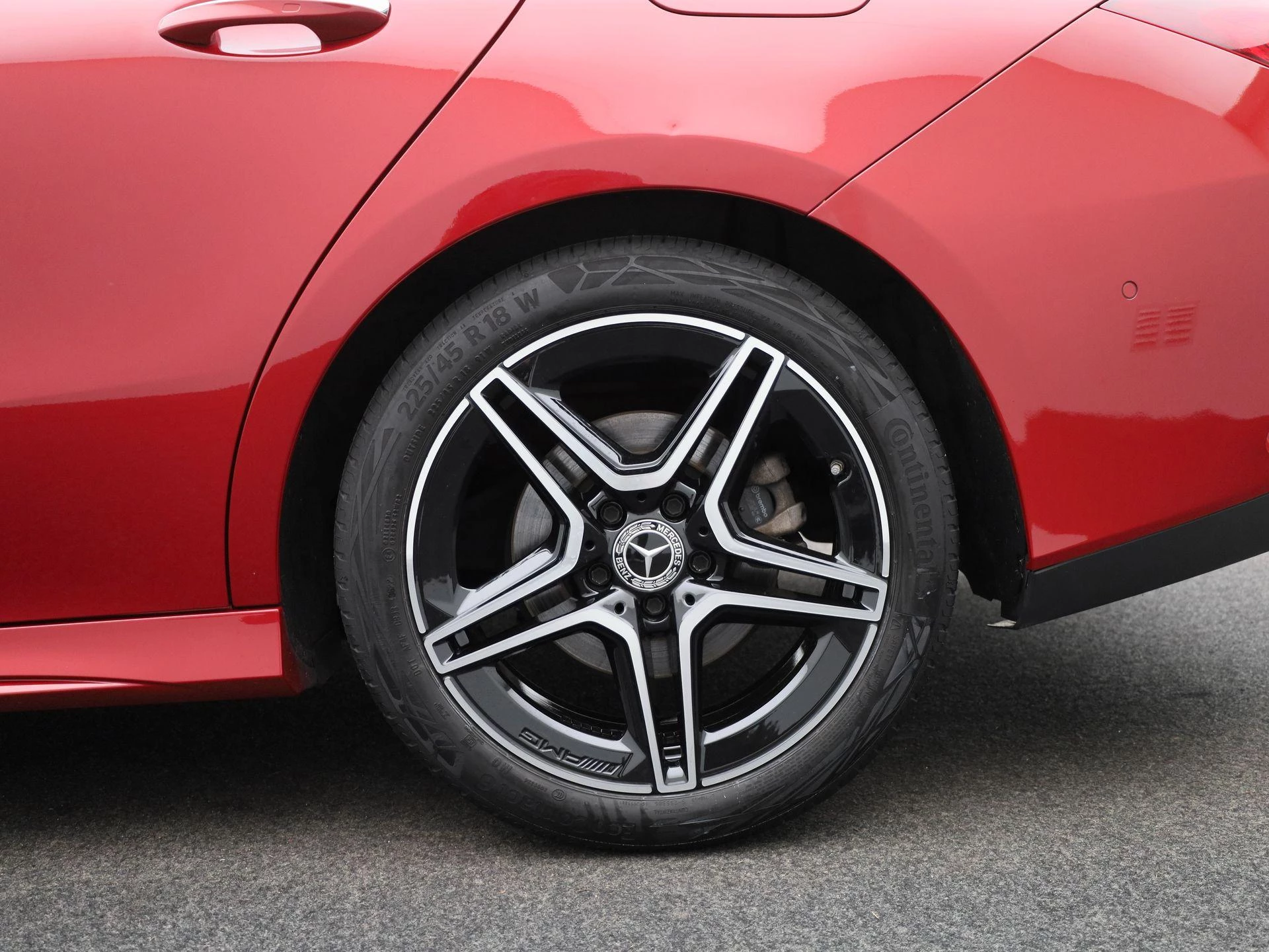 Mercedes-Benz CLA 200 Business Solution AMG