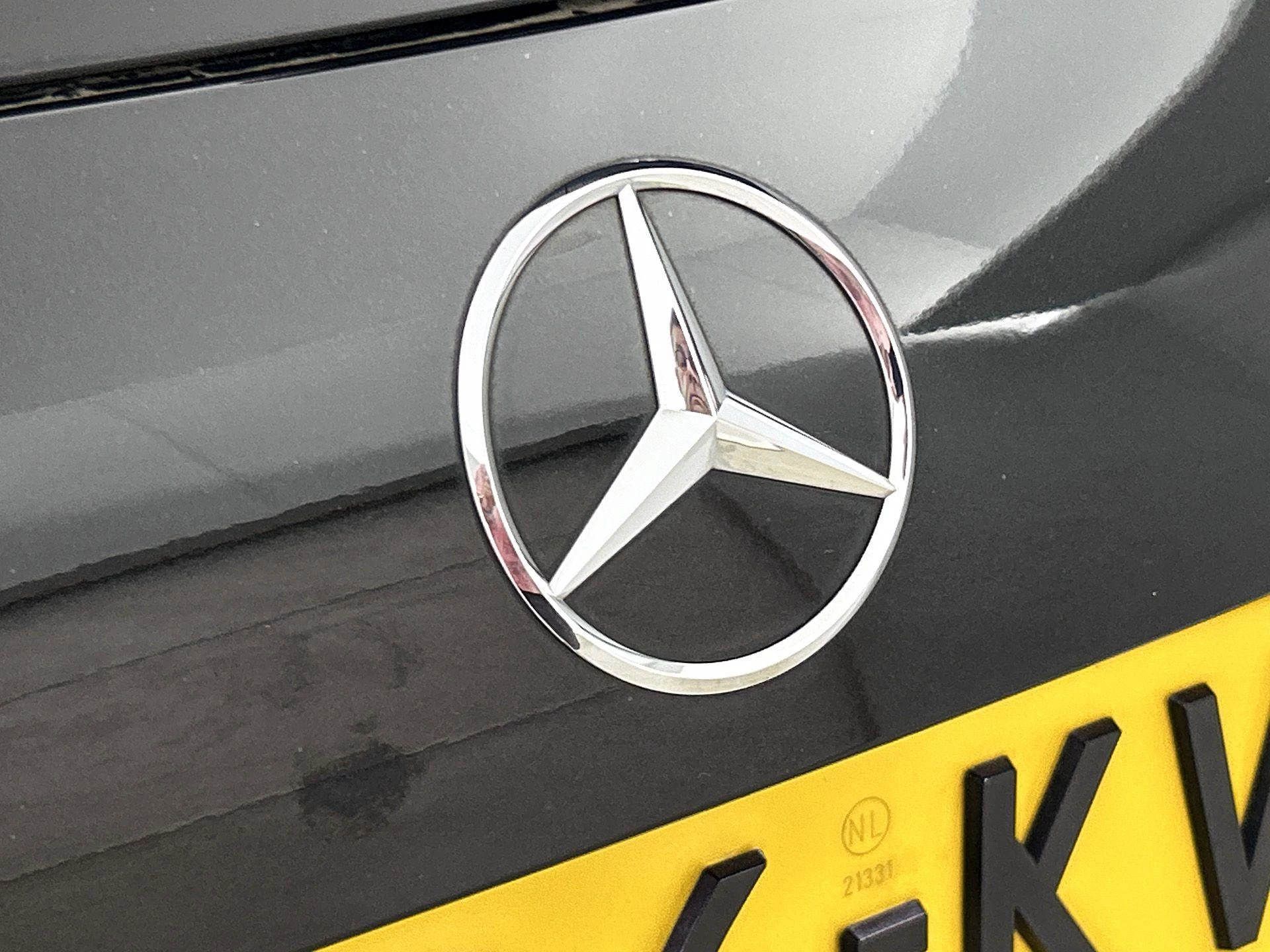 Mercedes-Benz-GLA-image-37