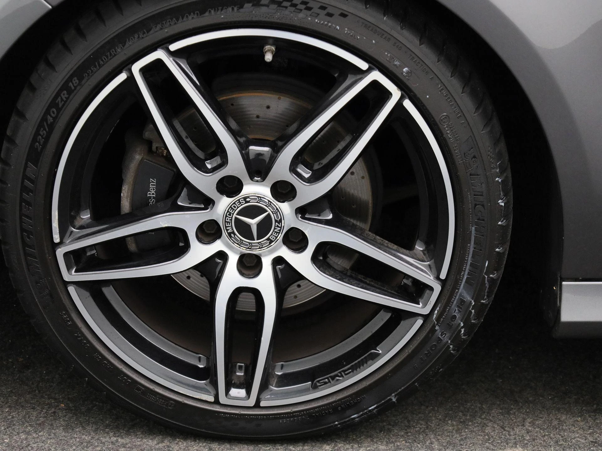 Mercedes-Benz-CLA-image-11