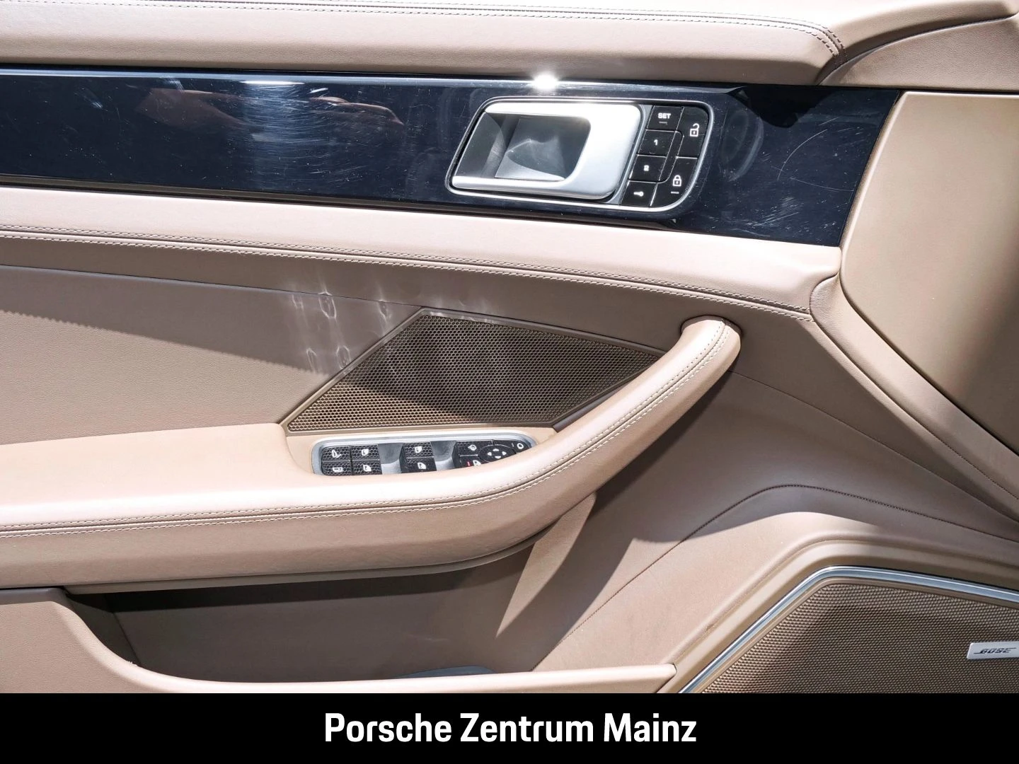 Porsche Panamera 4S E-Hybrid Sport Turismo Soft-Close -