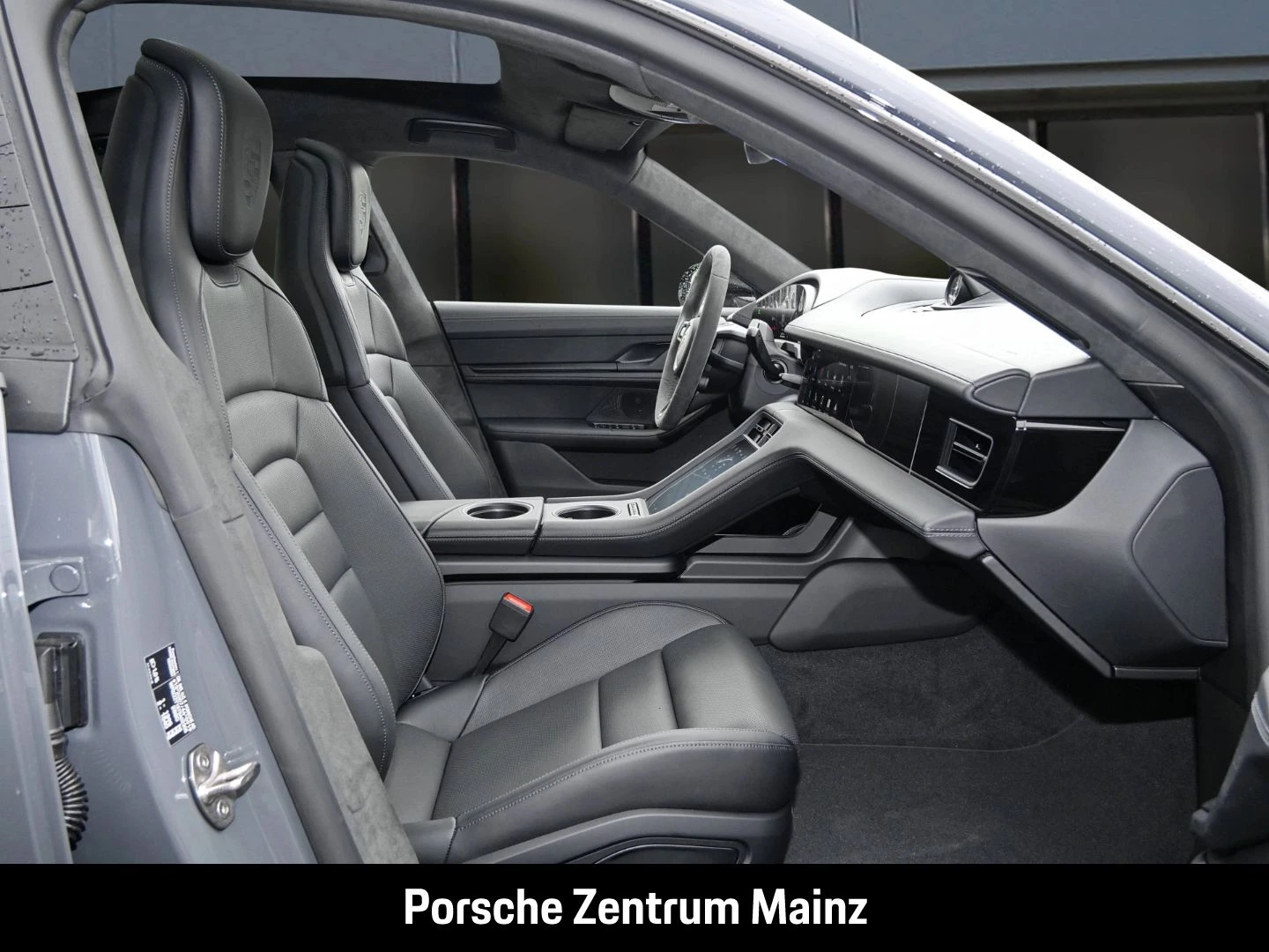 Porsche-Taycan-image-19
