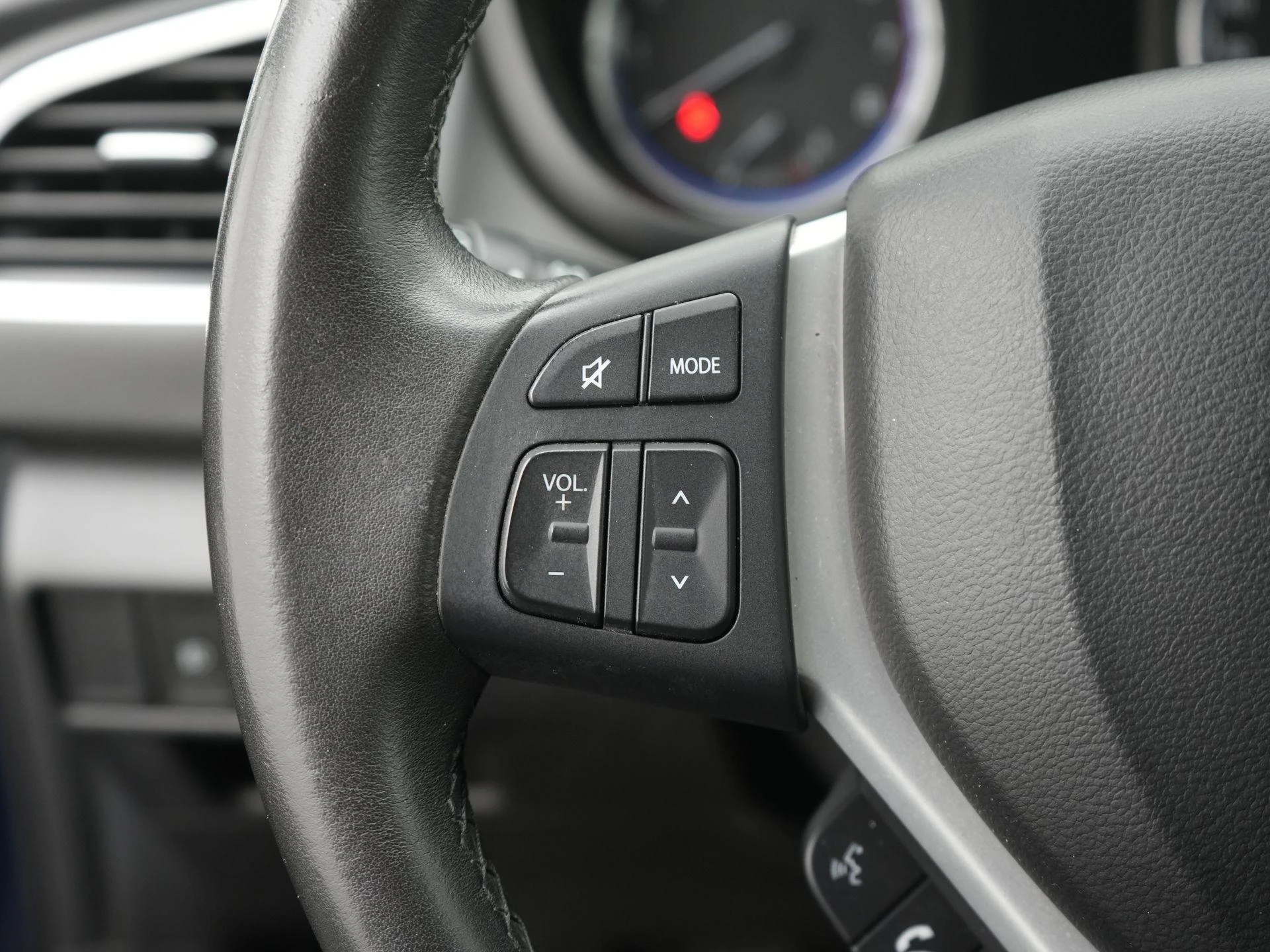 Suzuki-S-Cross-image-20
