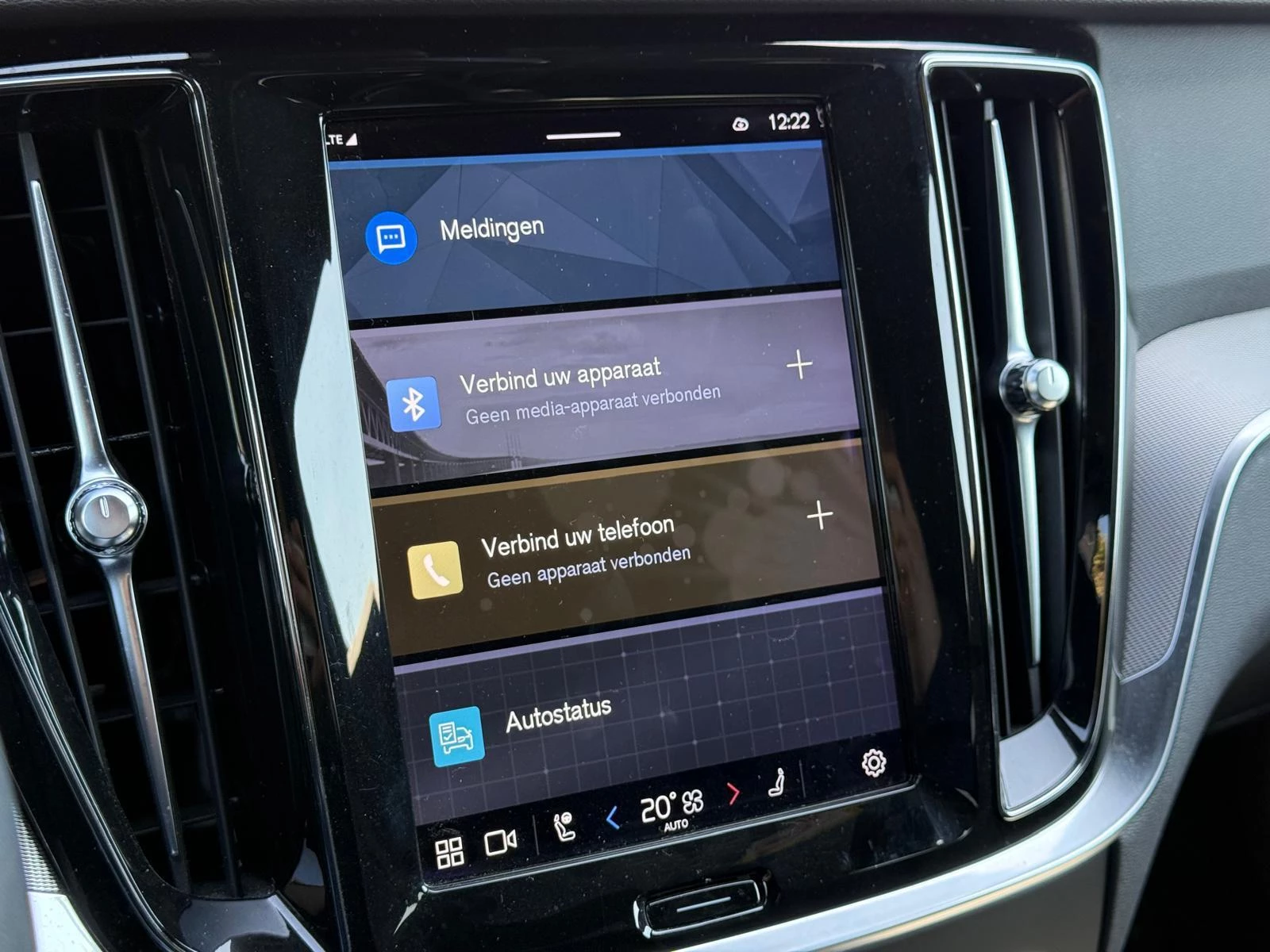 Volvo-V60-image-22