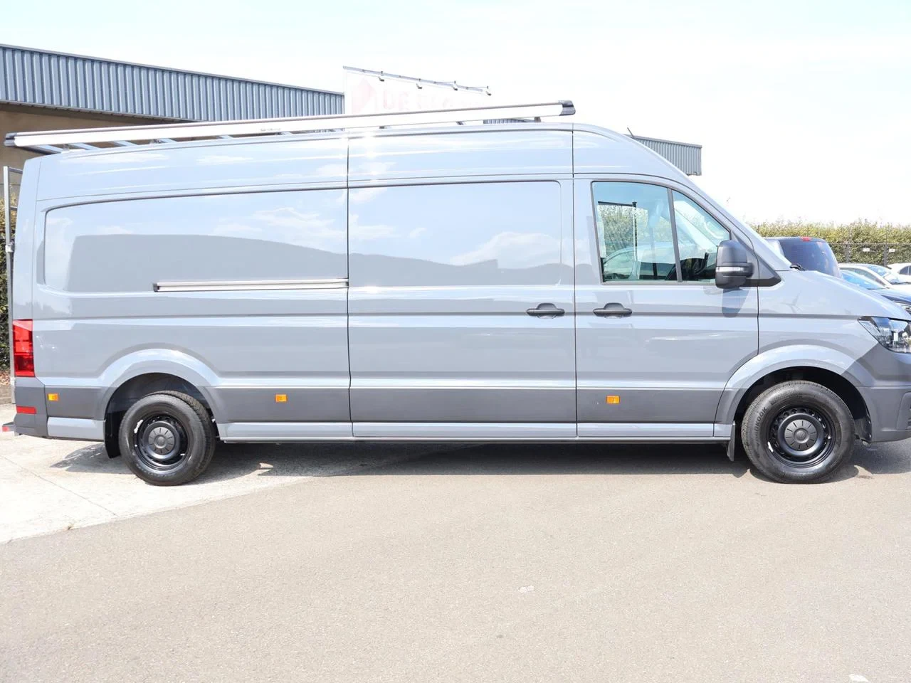 Volkswagen-Crafter-image-3
