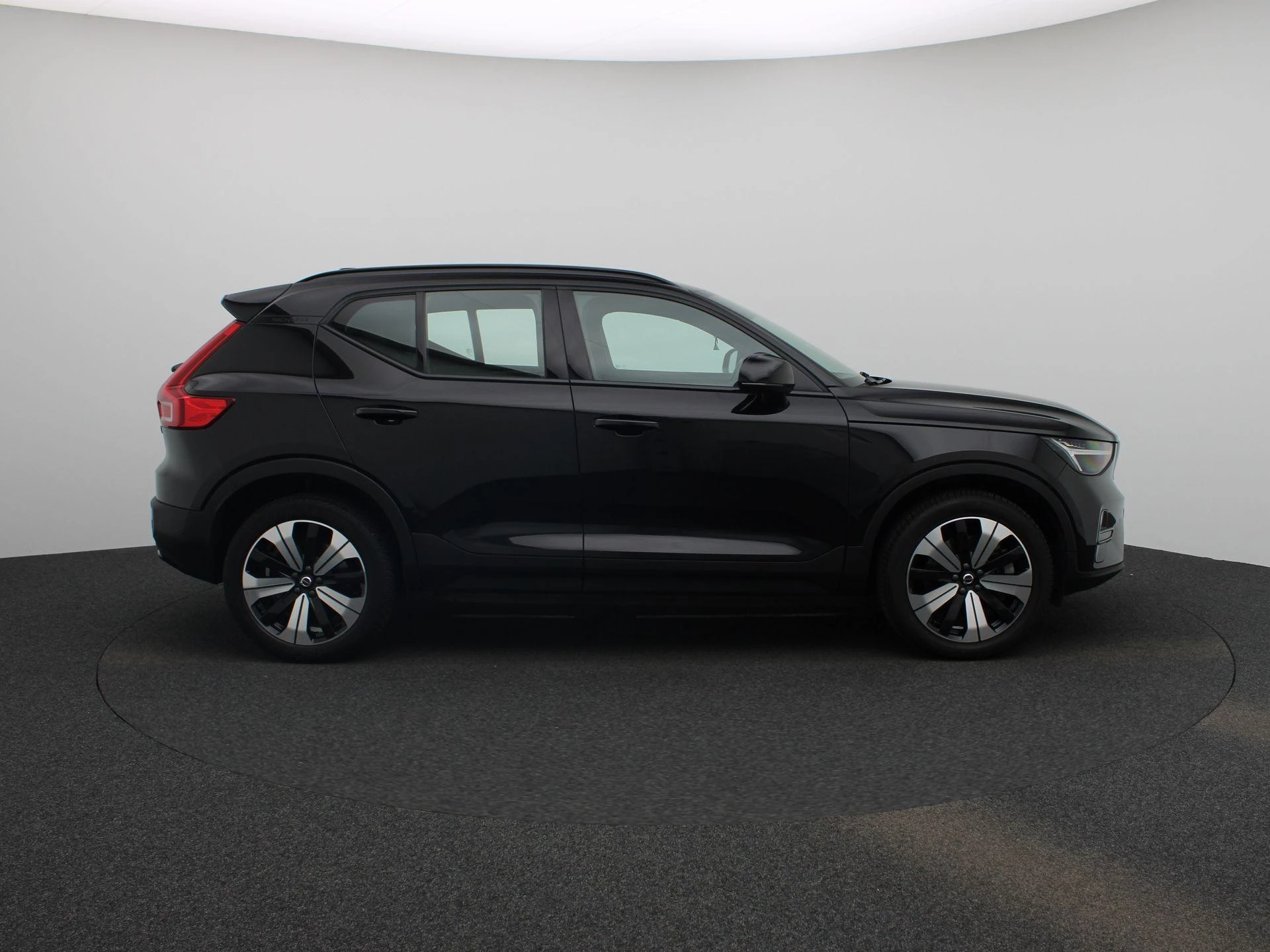 Volvo-XC40-image-6