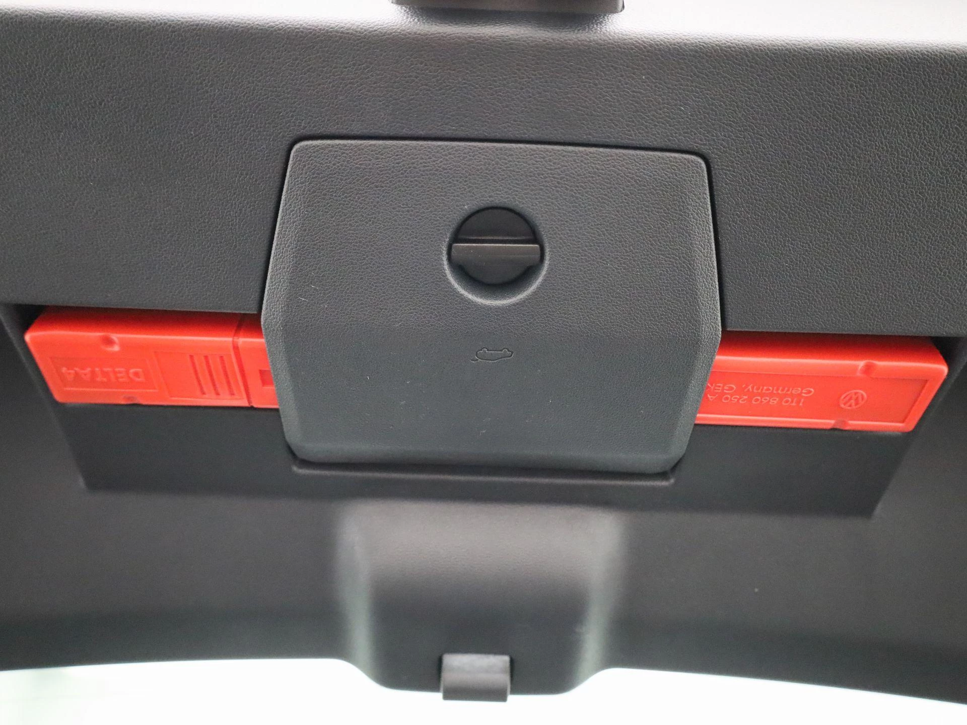 Volkswagen-Polo-image-11