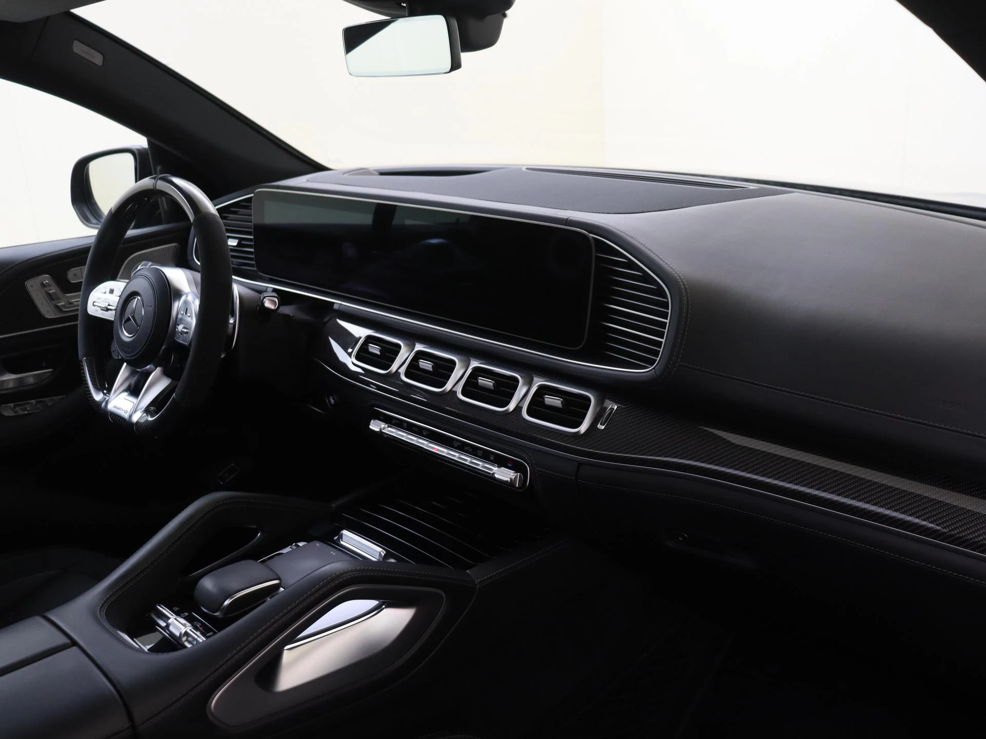 Mercedes-Benz-GLE-image-4